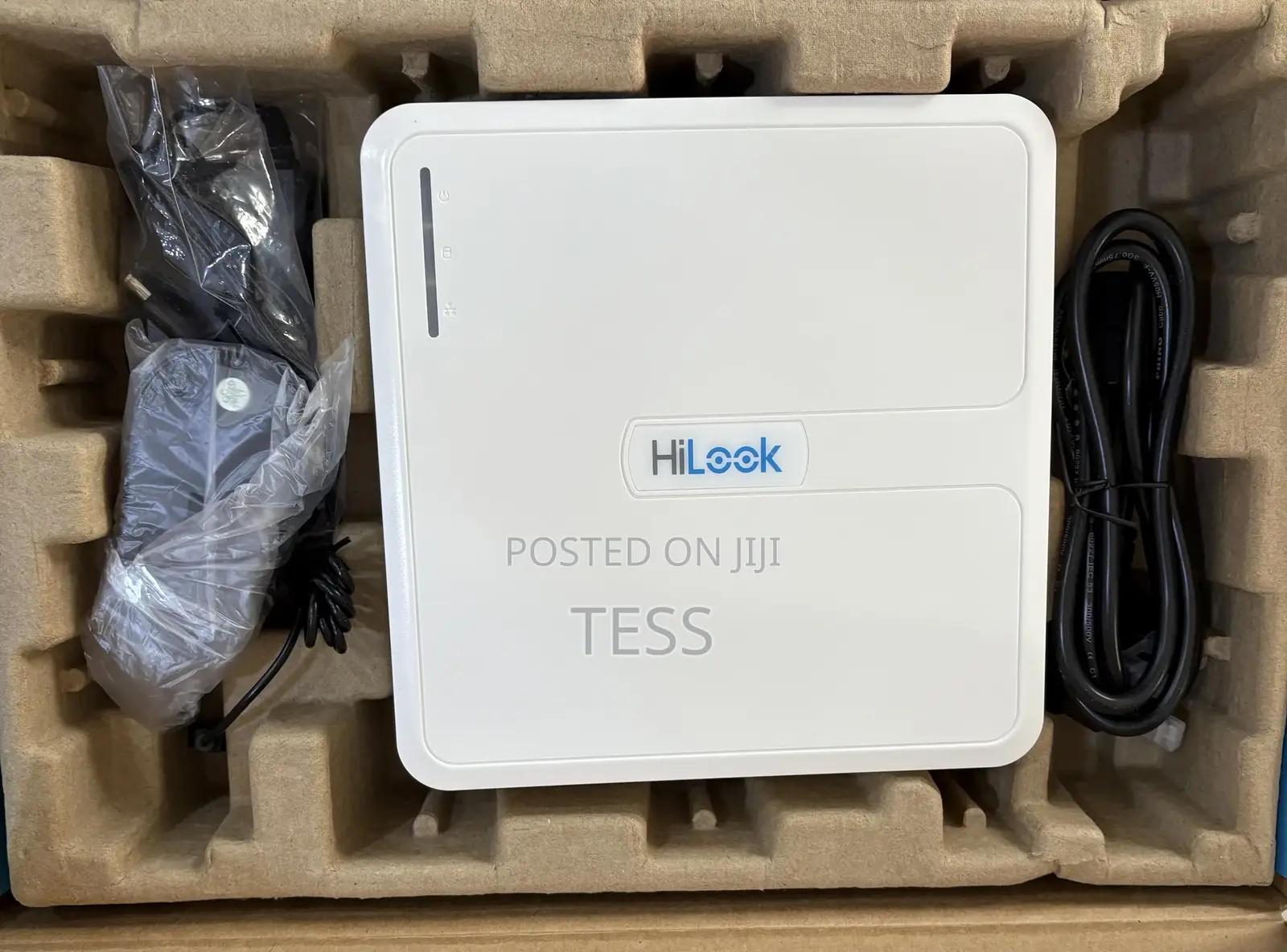 Hilook/Hikvision 4ch NVR Poe /8mp 104h-D/4p