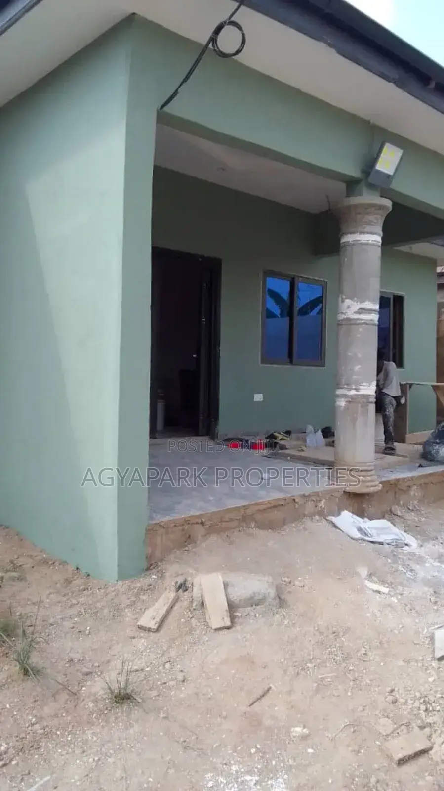 4bdrm House in Kotoku, Amasaman for sale