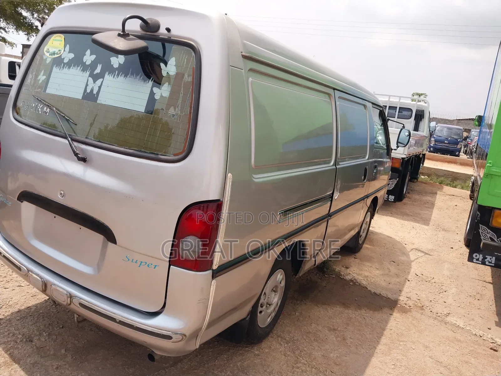 Hyundai H-100 2004 Silver