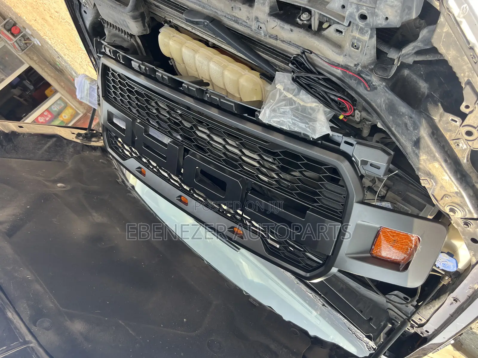 Ford F150 2018,2019,2020 Spec Grille/Shells With Led Lights