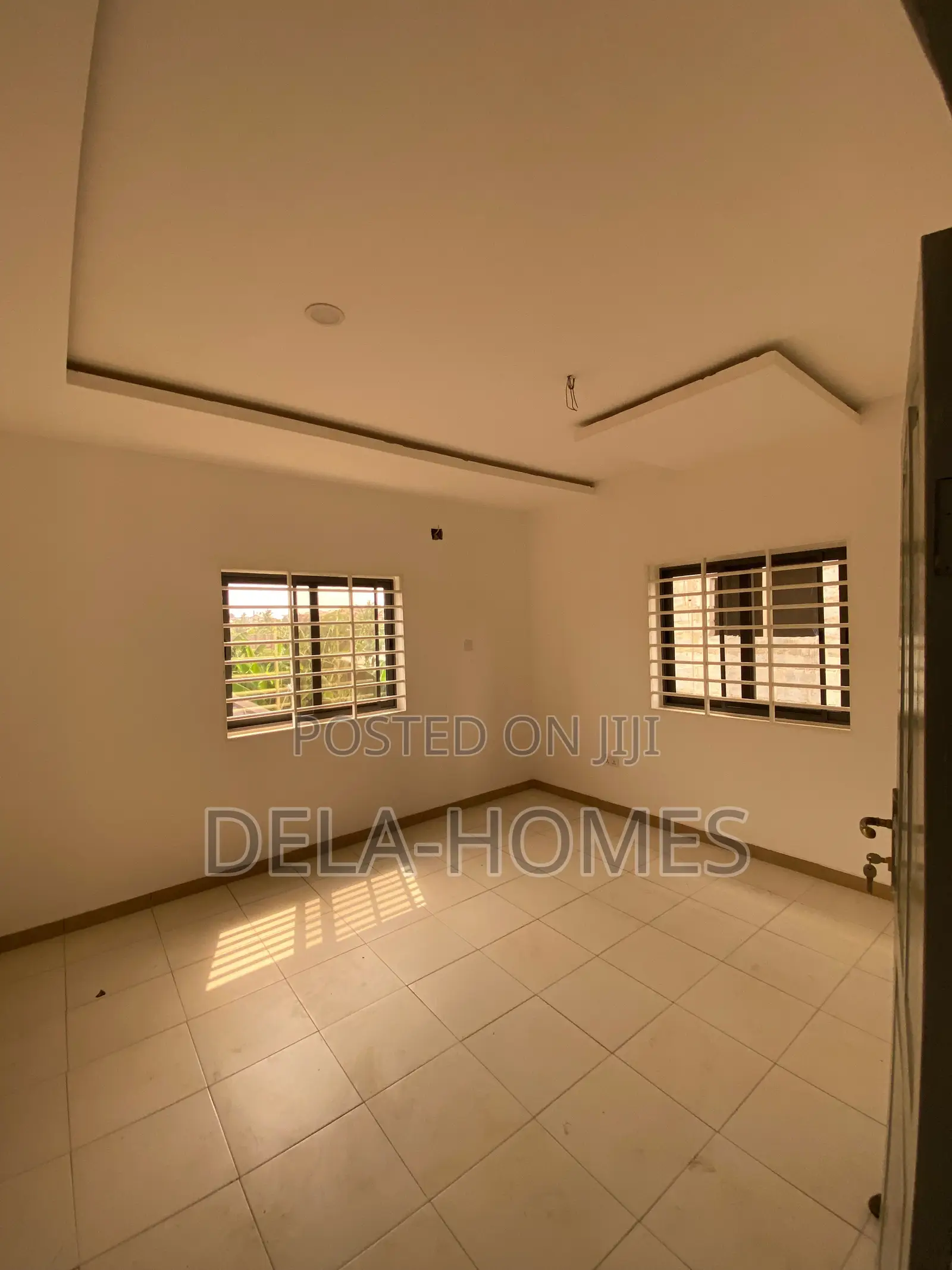 Newly Built Chamber N Hall Sc for Rent at Adenta 