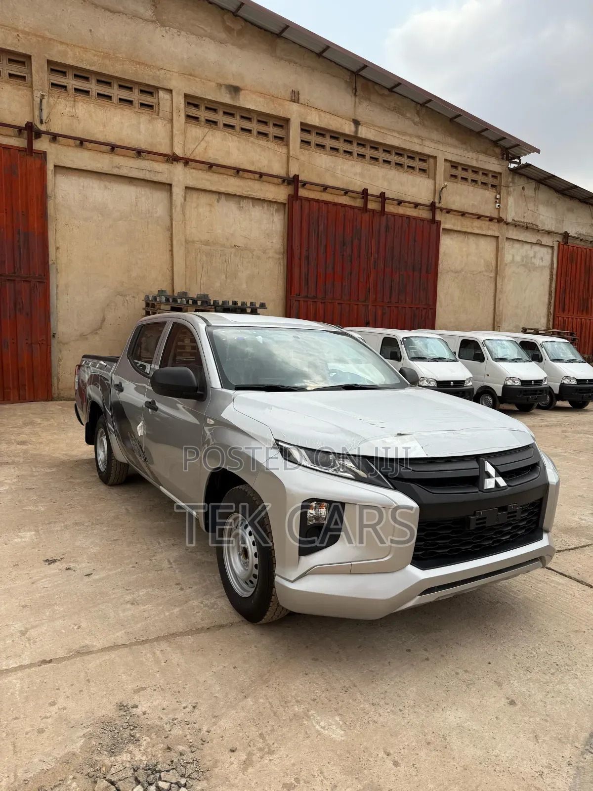 New Mitsubishi L200 2023 White