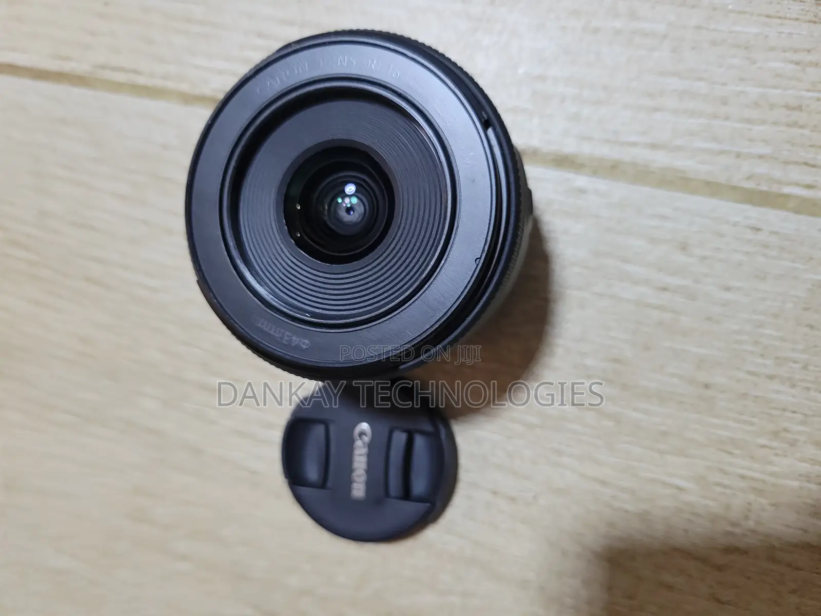 Canon Rf 16mm F/2.8 Stm Lens