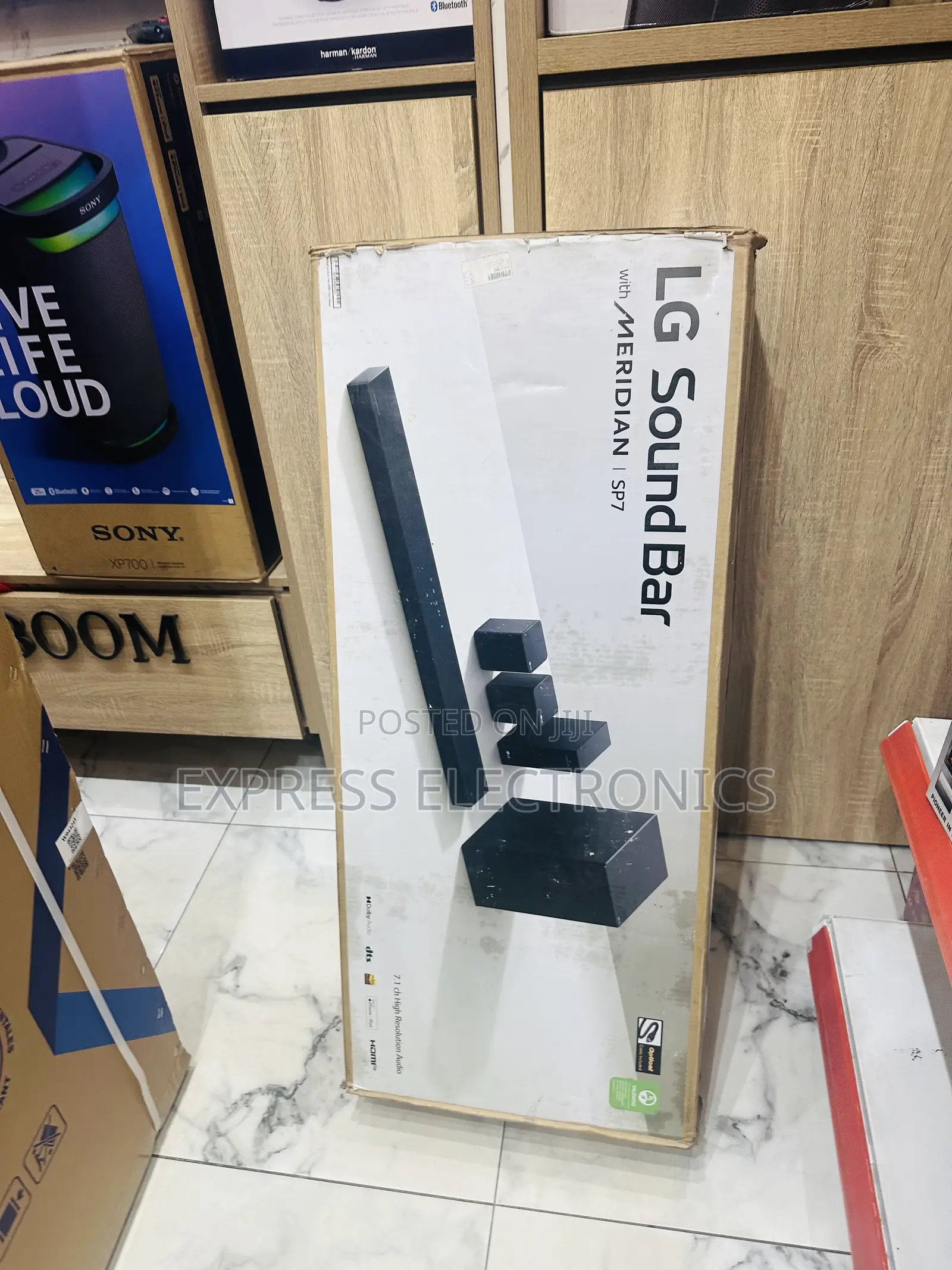 Compact Design Soundbar LG SP7 