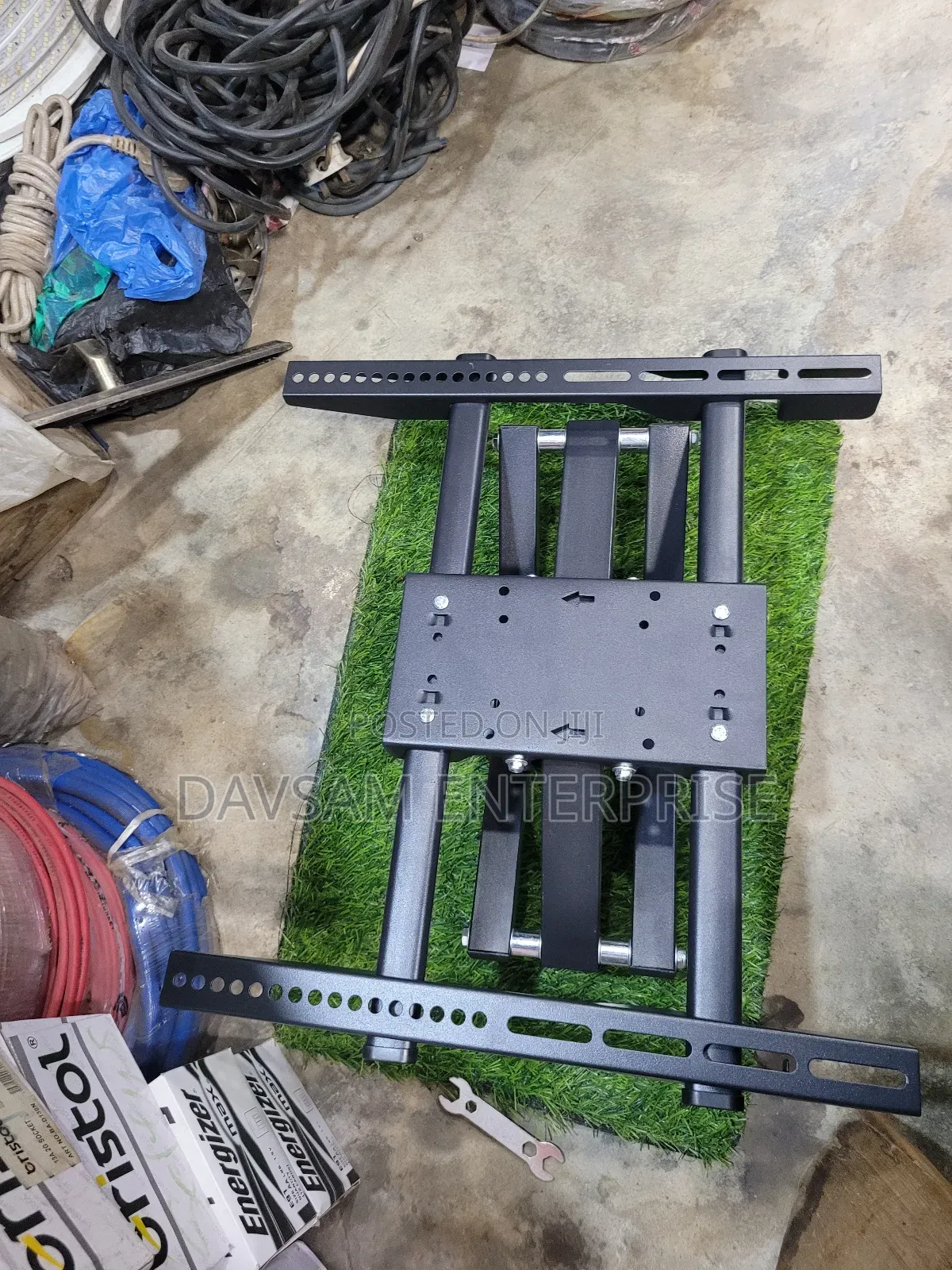 Full Motion Tv Wall Mount 26 to 55 Inches Tv