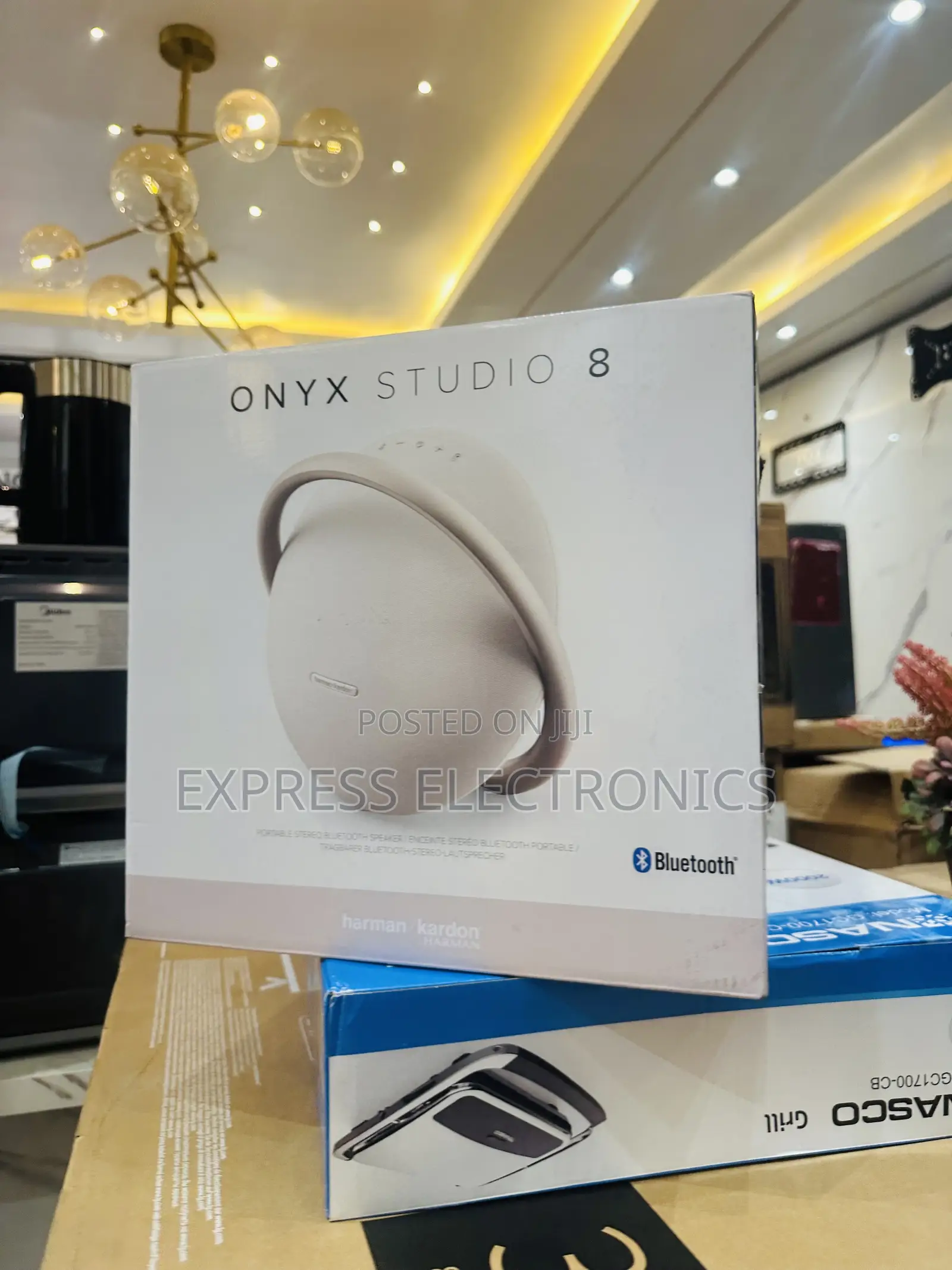Echo Elegance Onyx 8 Bluetooth Speaker Harman Kardon
