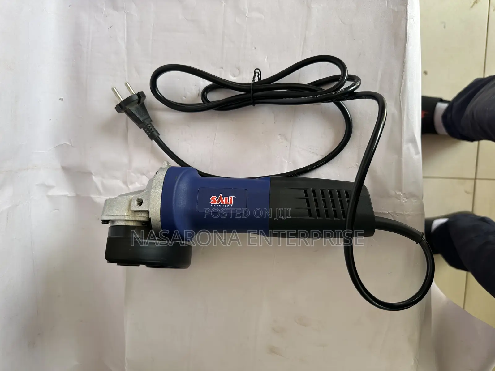 Sali Angle Grinder – 710w, 220-240v, 115mm Disc (4.5inches)