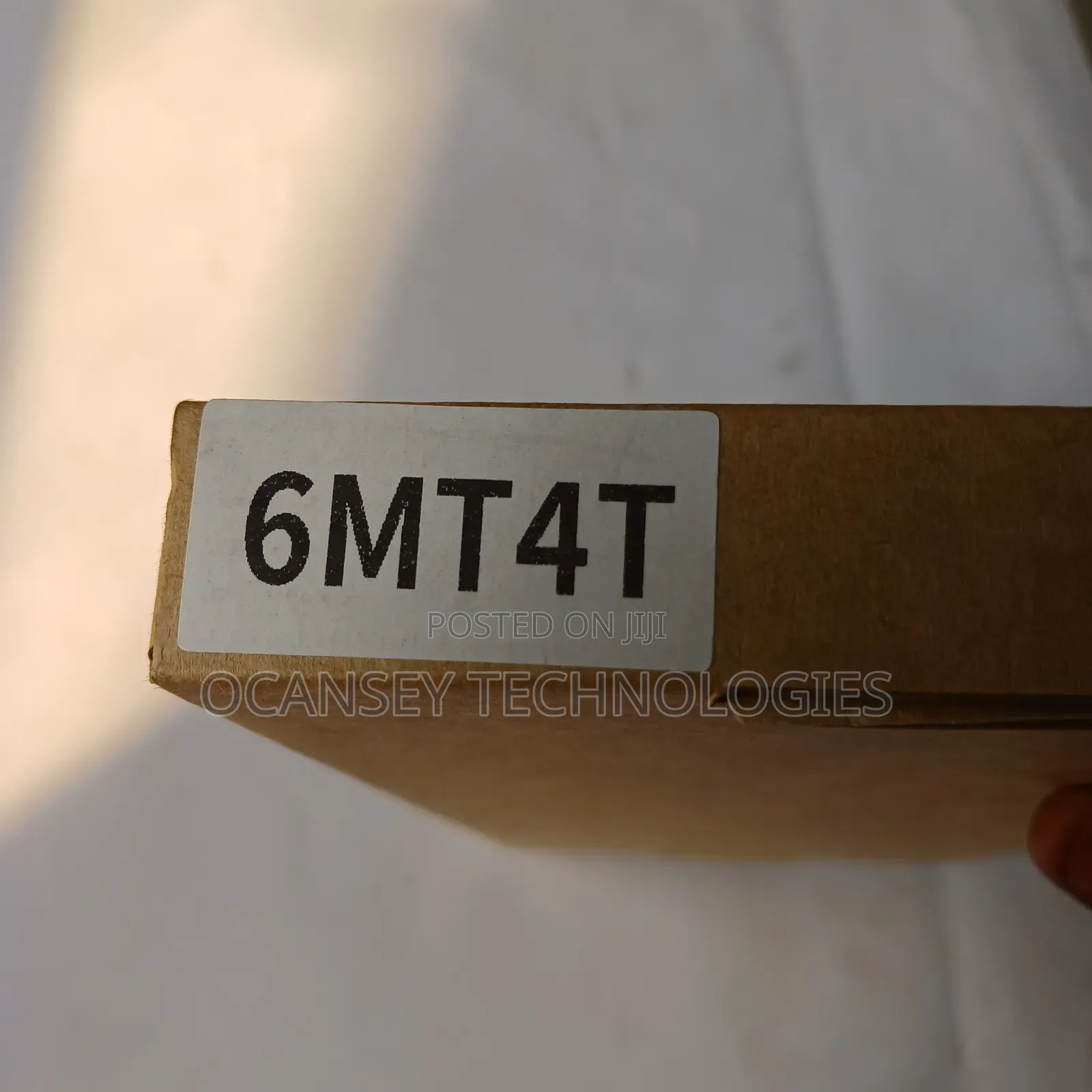 Original Dell Battery 6mt4t for E5470 E5570