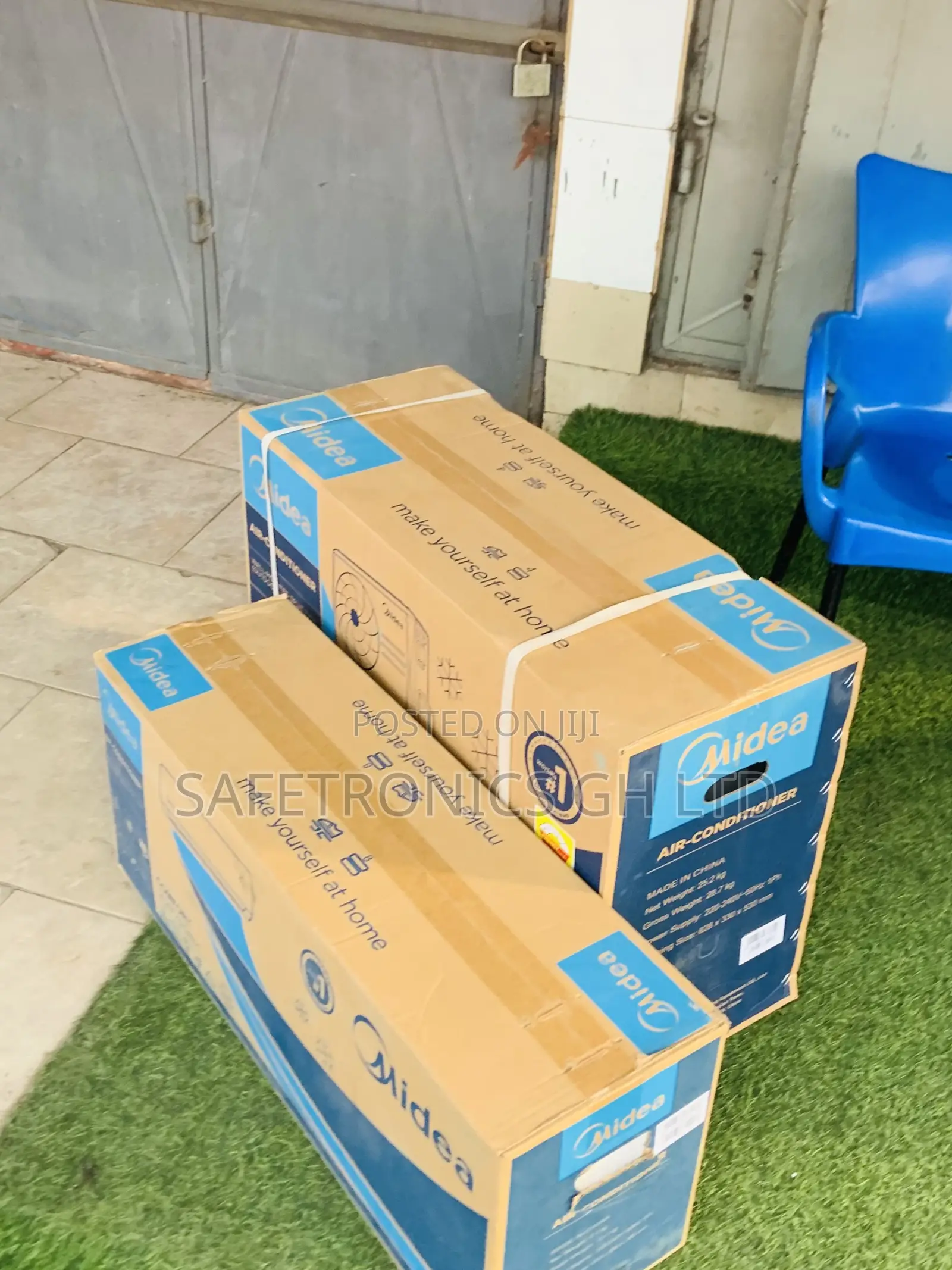 2.0 Horsepower Split Midea White R410 Frostflow AC