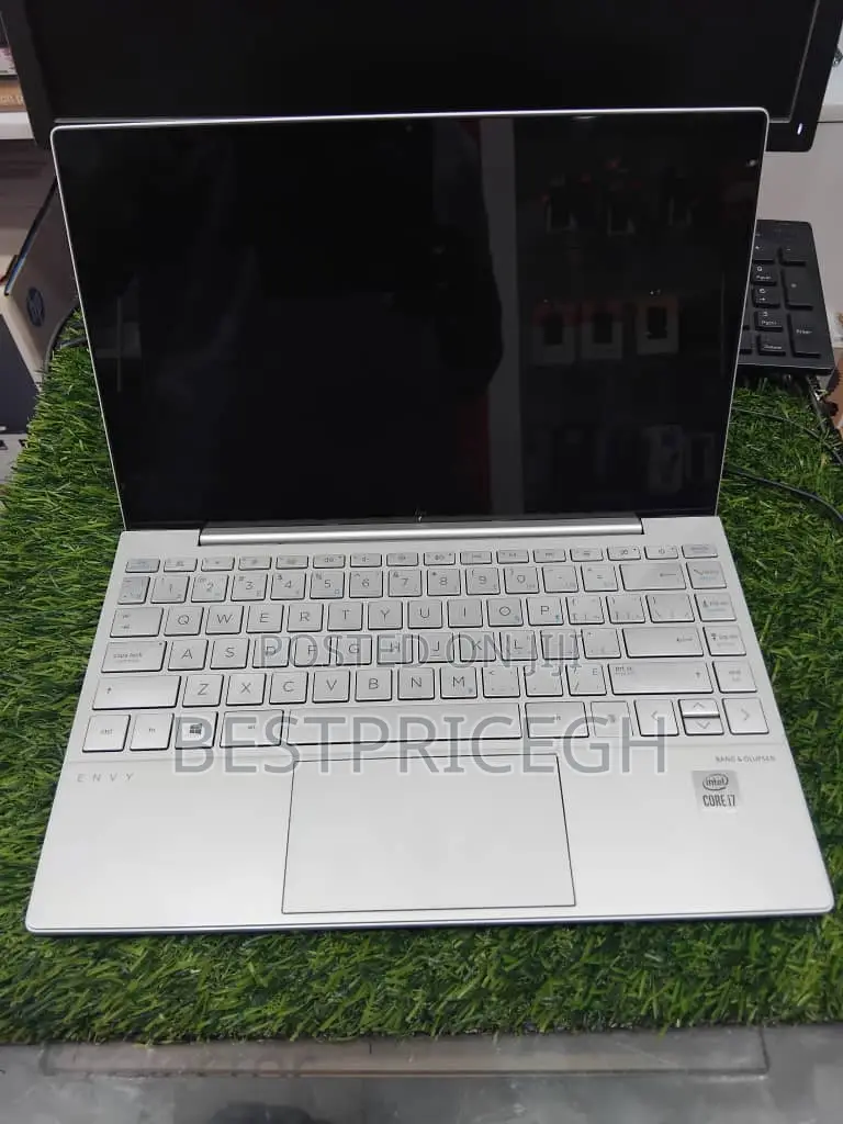 New Laptop HP Envy 13 8GB Intel Core I7 SSD 512GB