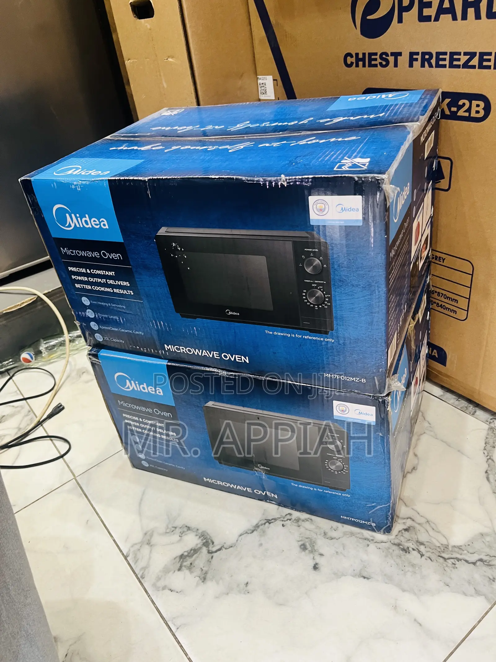 Easy Operation Midea 20ltr Smart Countertop Microwave.