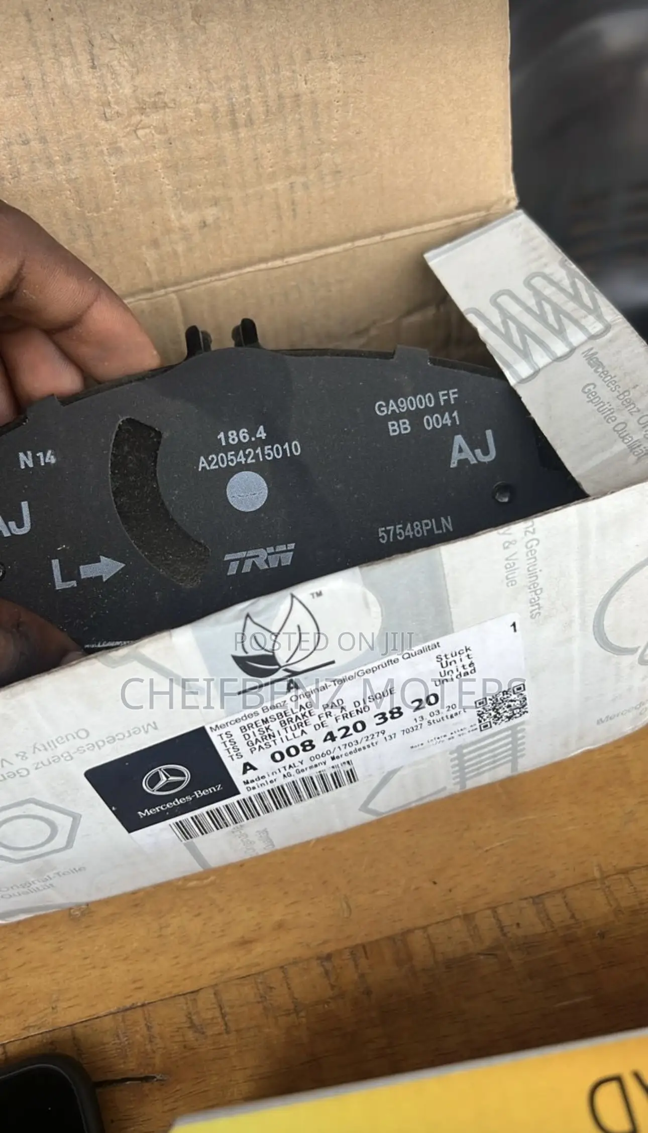 Original Mercedes Benz C300 2015-2020 Break Pads Available