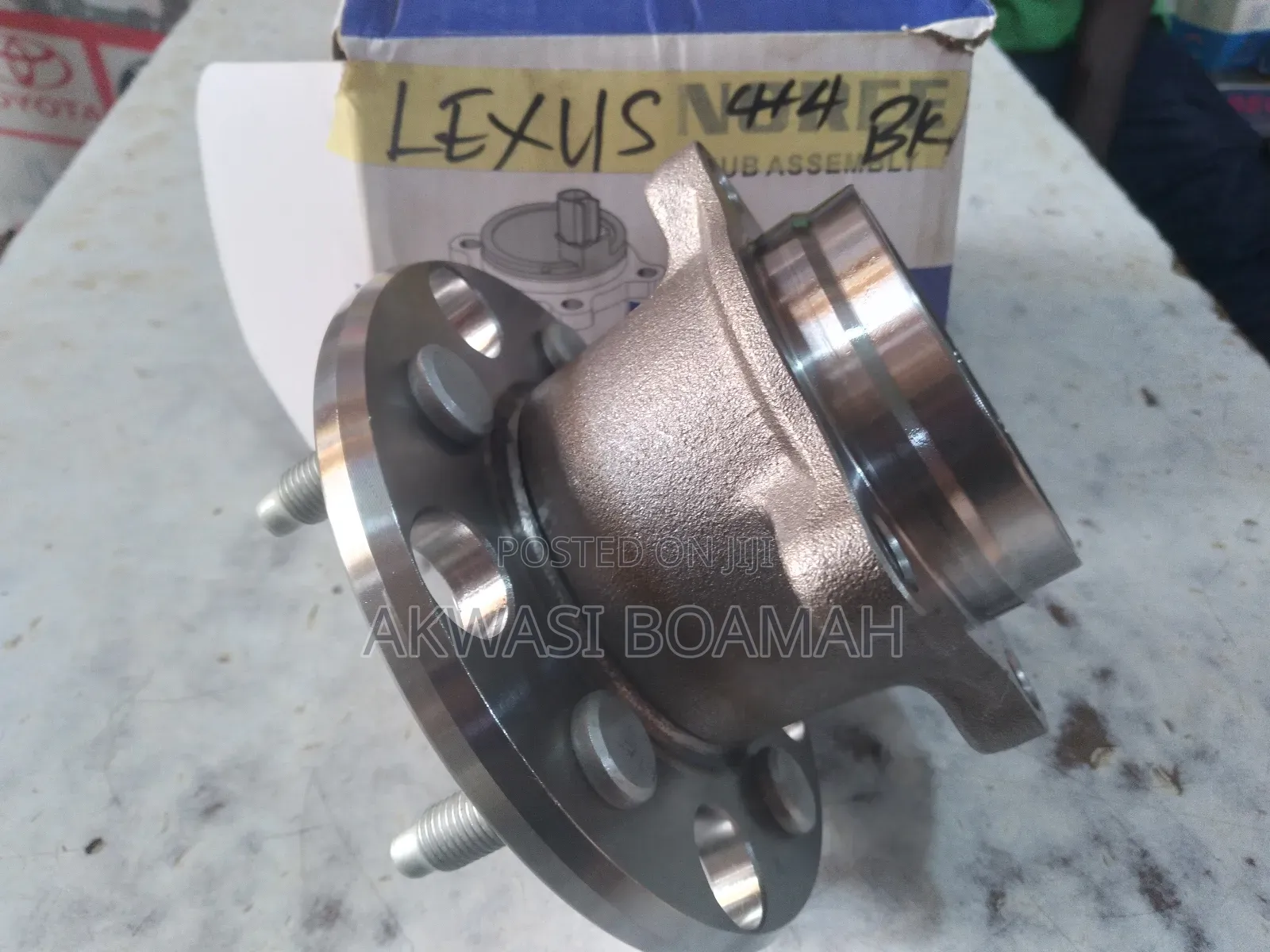 Lexus 450 4x4 2014/ 18 Back Hub 1 Pc
