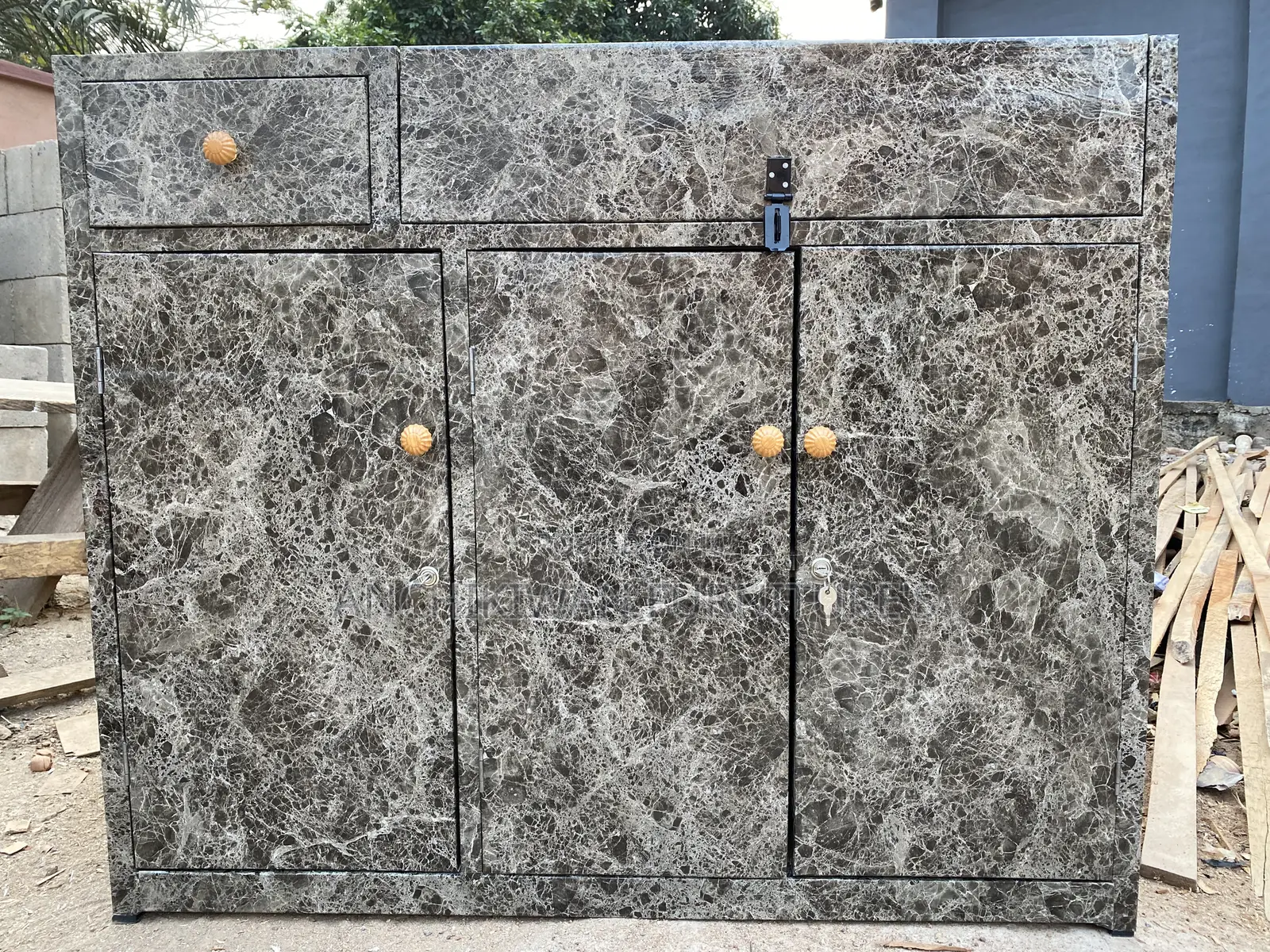 Kitchen Cabinet