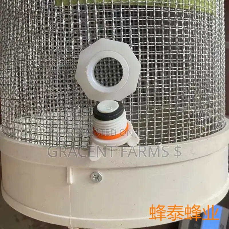 Cylindrical Wire Meshed Bee Transporting Cage