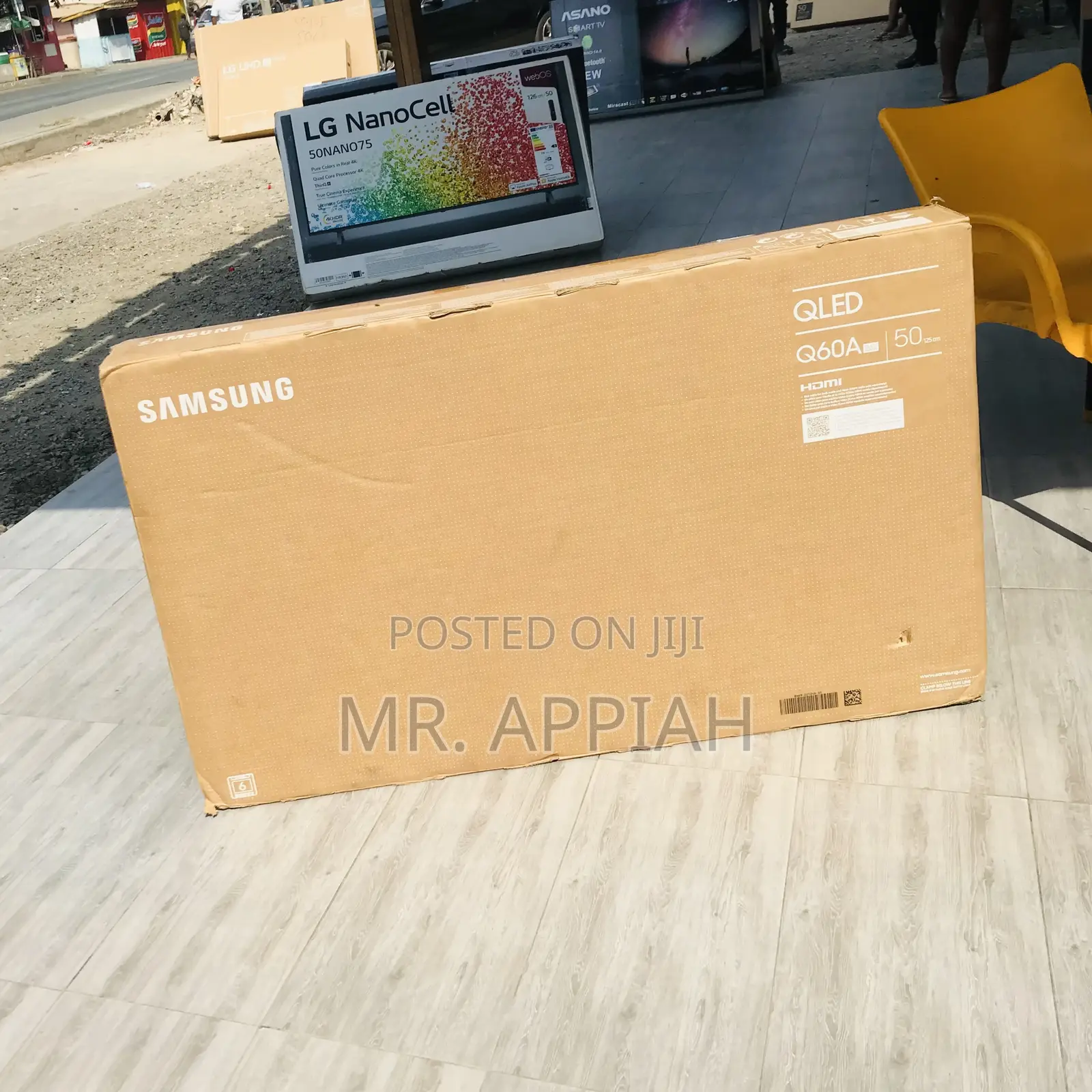 Sleek Samsung 55Q60A 55 Inch Qled Smart Screen Tv.