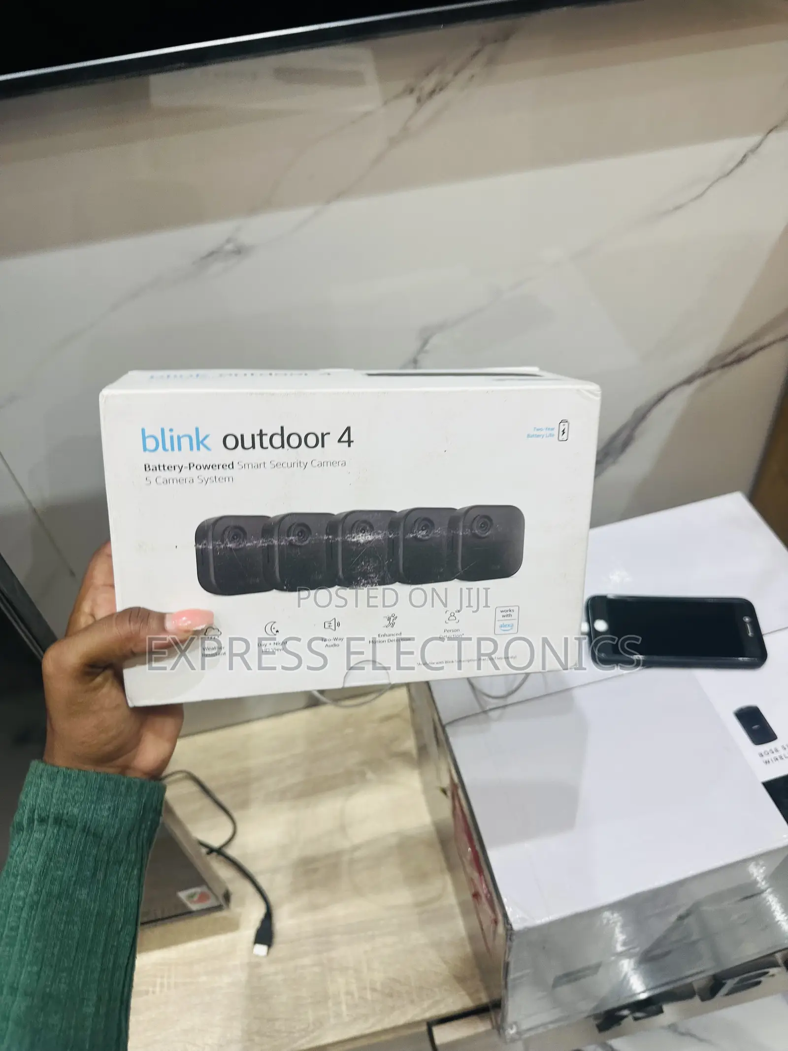 Ultra Modern Blink Outdoor 4