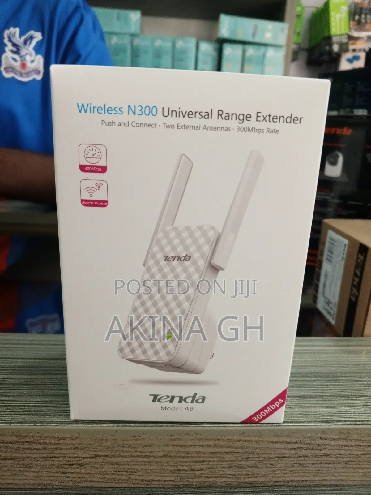 Tenda Wireless N300 Universal Range Extender A9