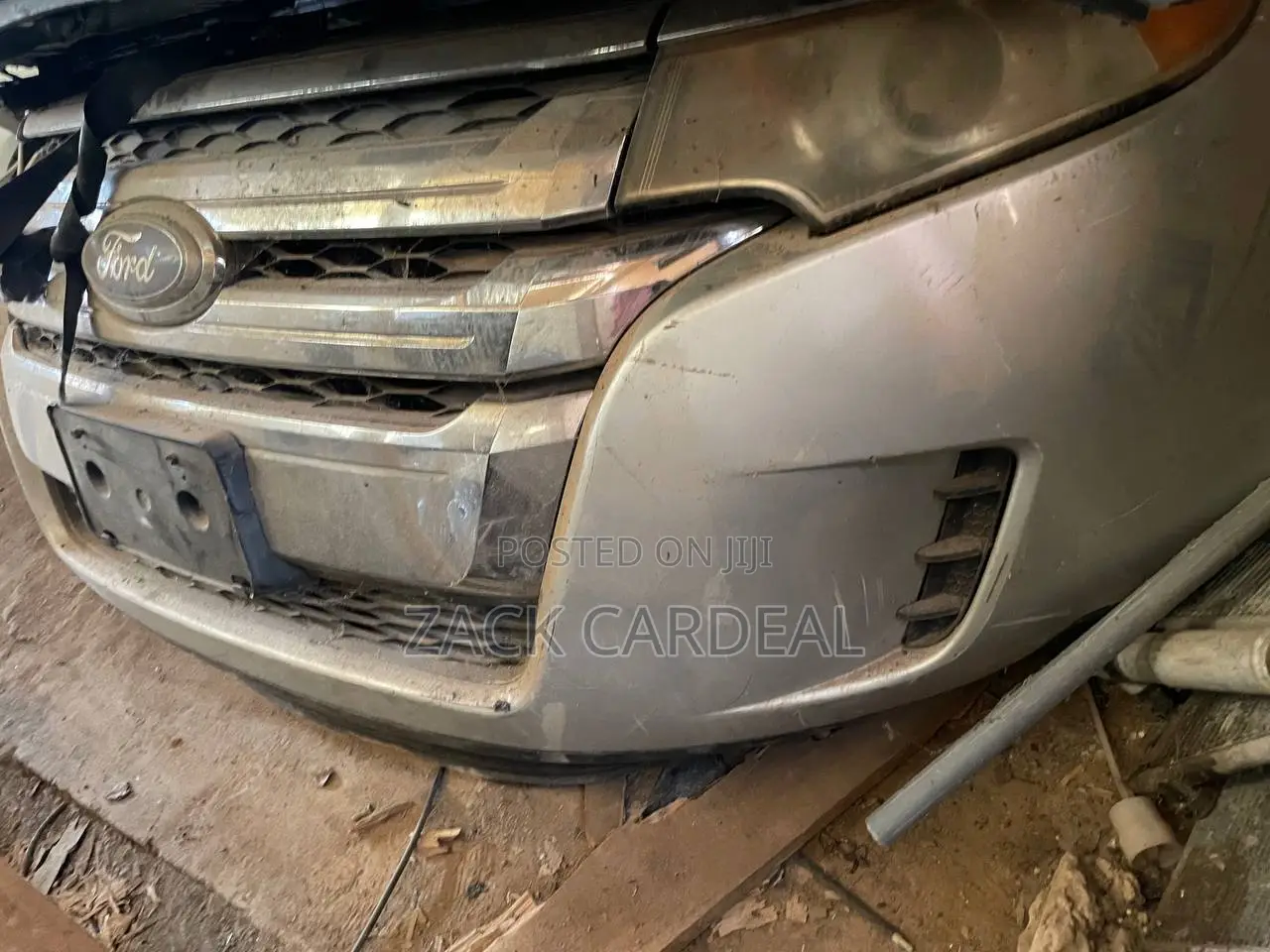 Ford Edge 2012 Front Cut