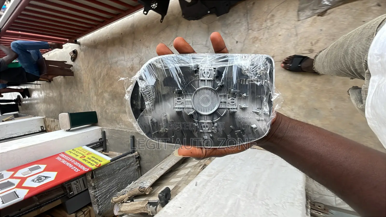 Honda CRV 2020,2019,2018,2017 Side Mirror Glass