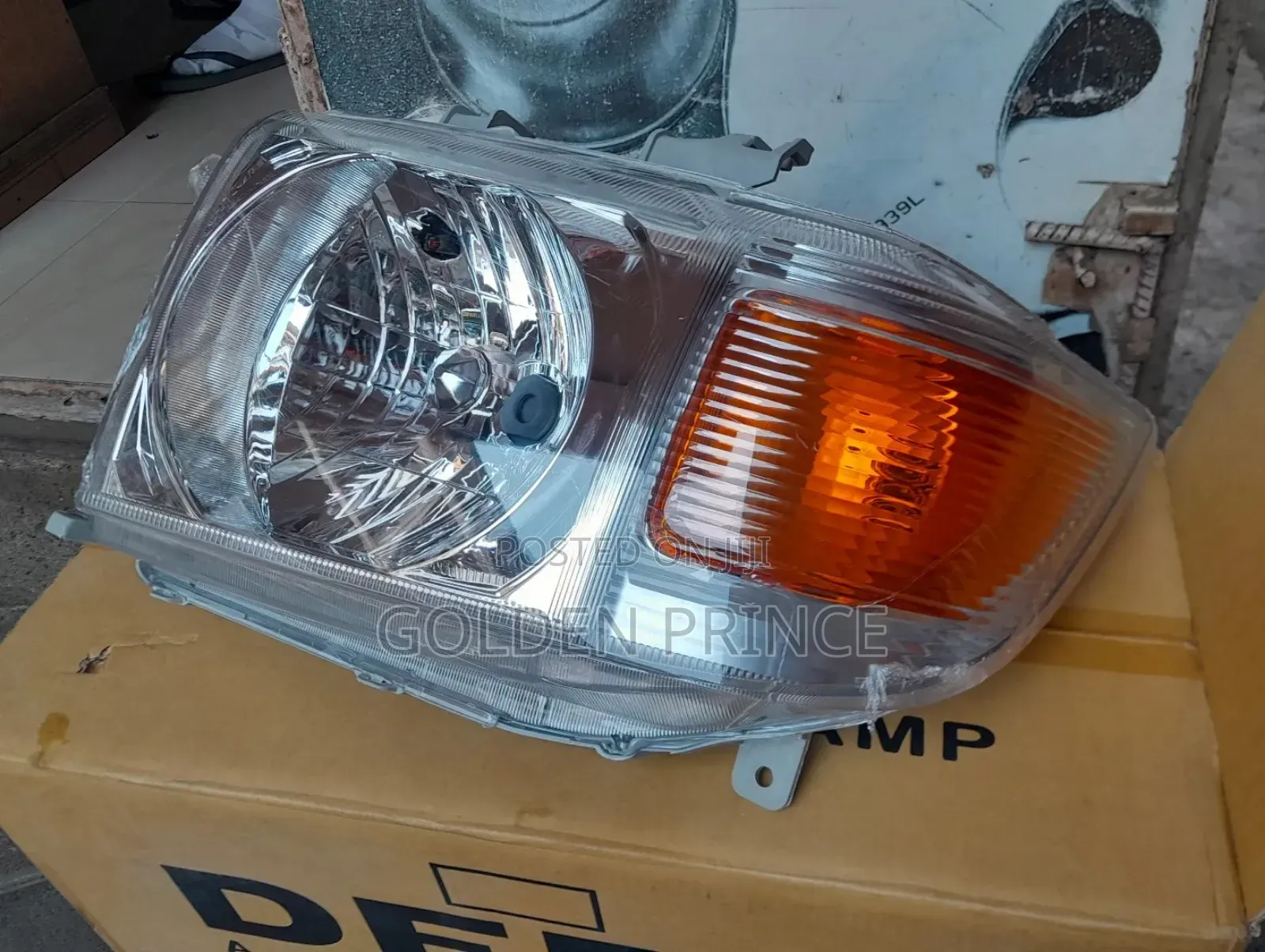 Toyota Land Cruiser Fj70 Headlight DEPO(2pcs)