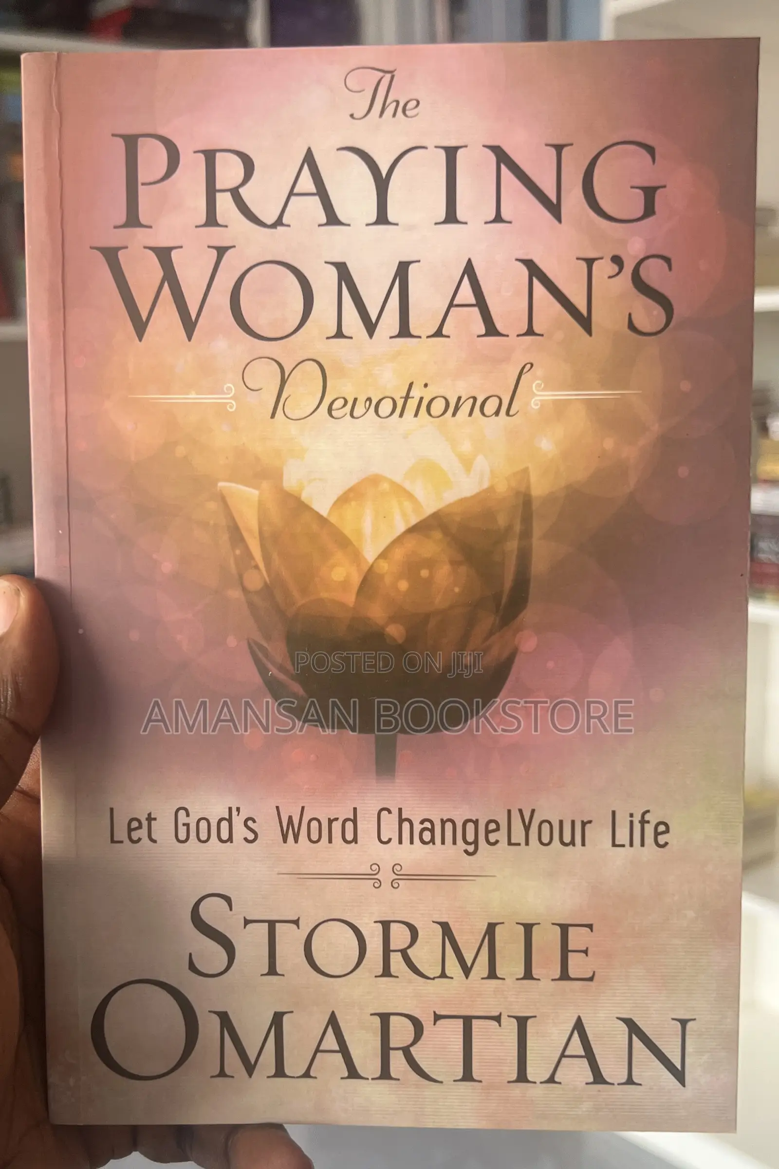 The Praying Woman's Devotional