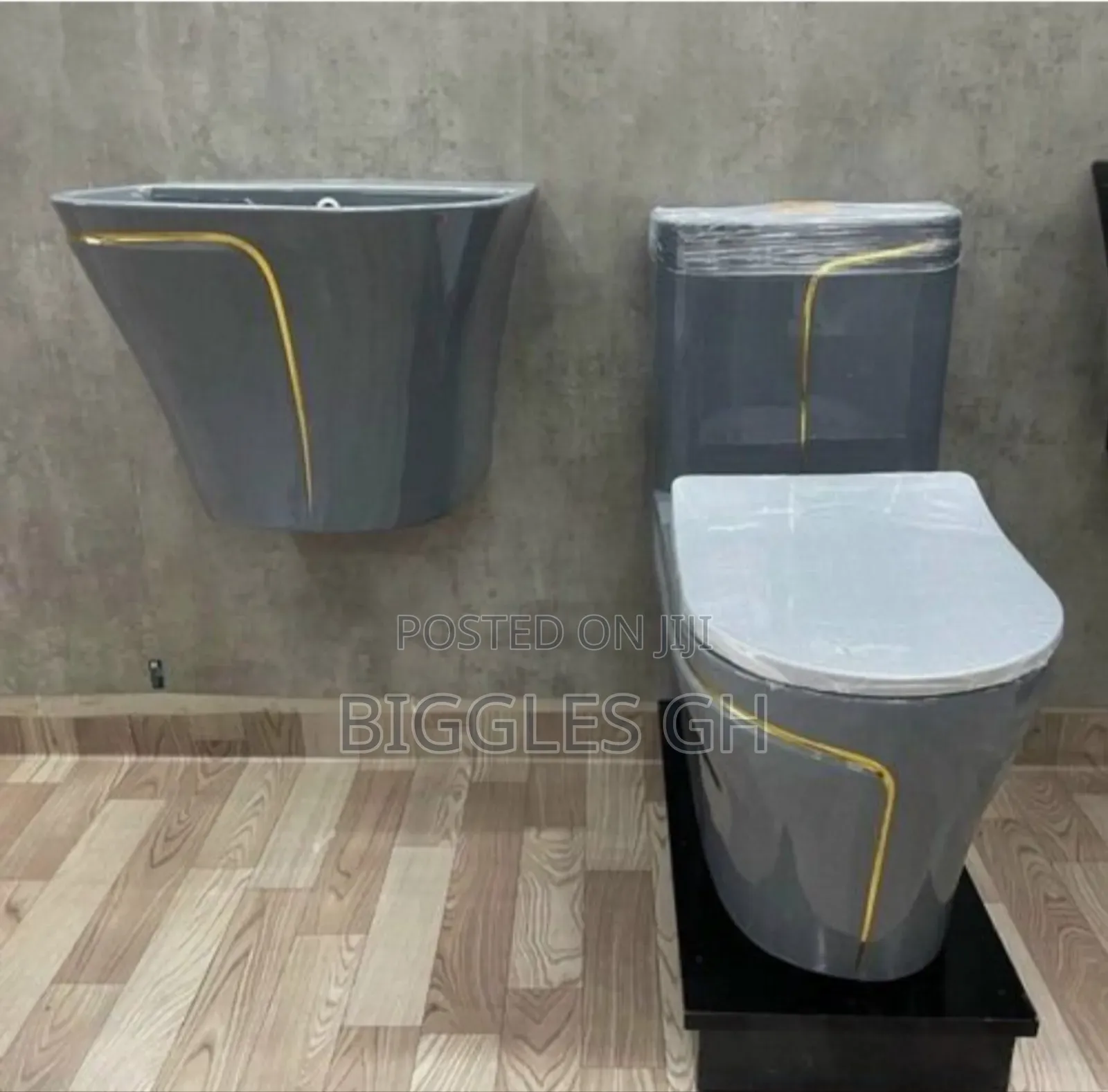 Grey Wc With Basin