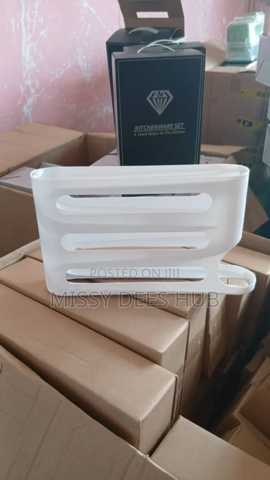 4-tier Automatic Rolling Egg Dispenser.