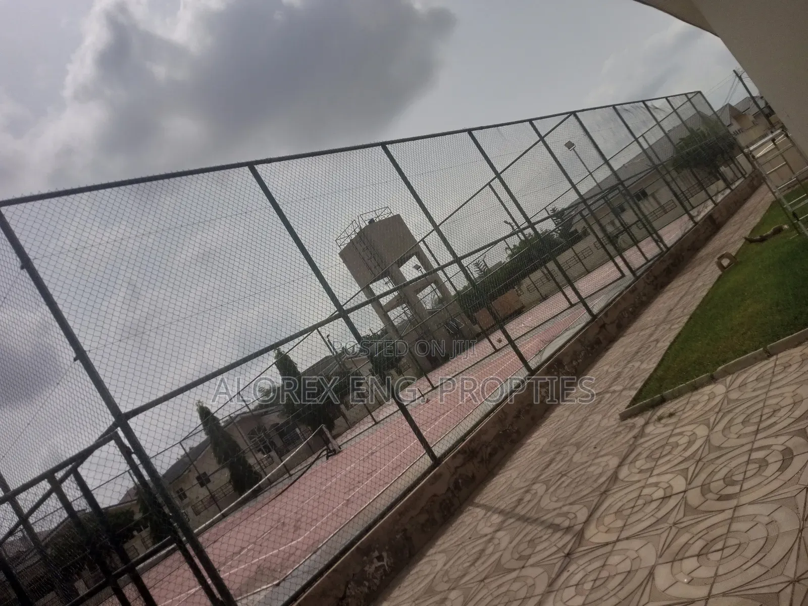 3bdrm House in Self Compound, Oyarifa for rent
