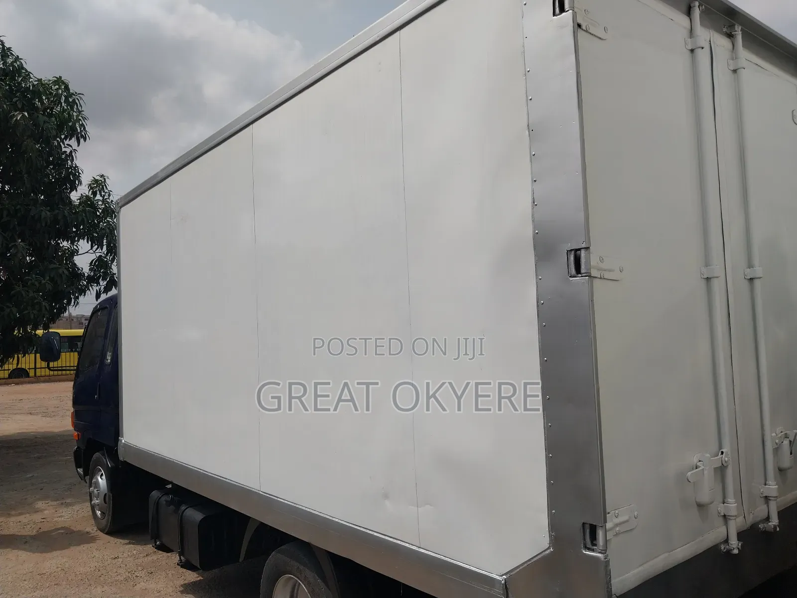 Hyundai Mighty Freezer
