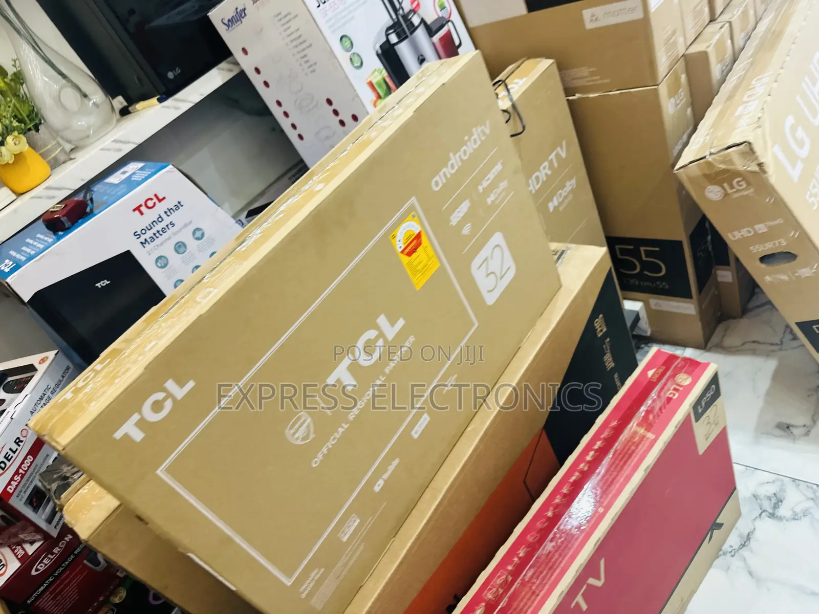 Zealous Slim Sleek Smart TCL 32s54000 Tv 