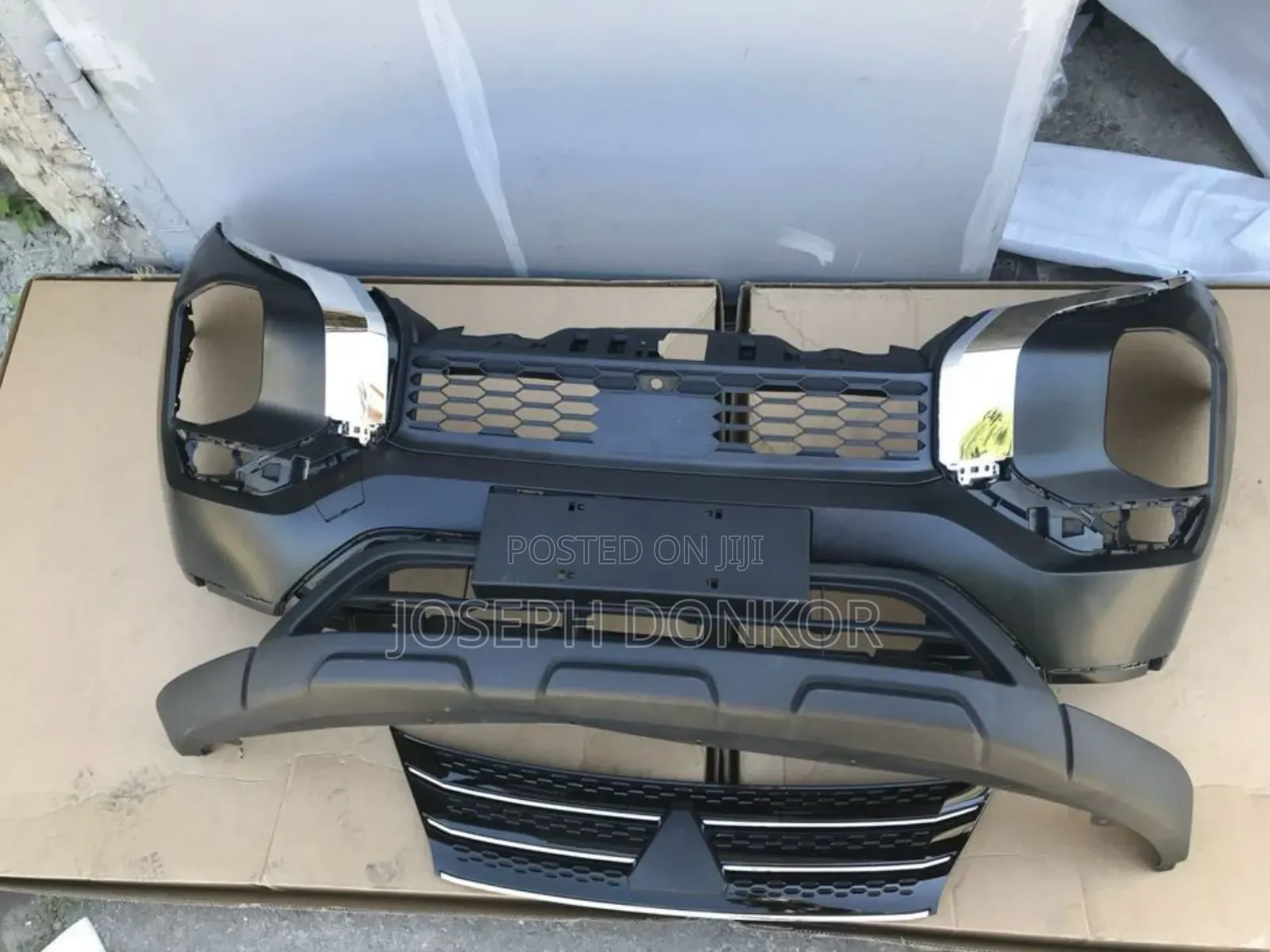 Outlander Front Bumper Complete 2022,2023,2024,2025,2026