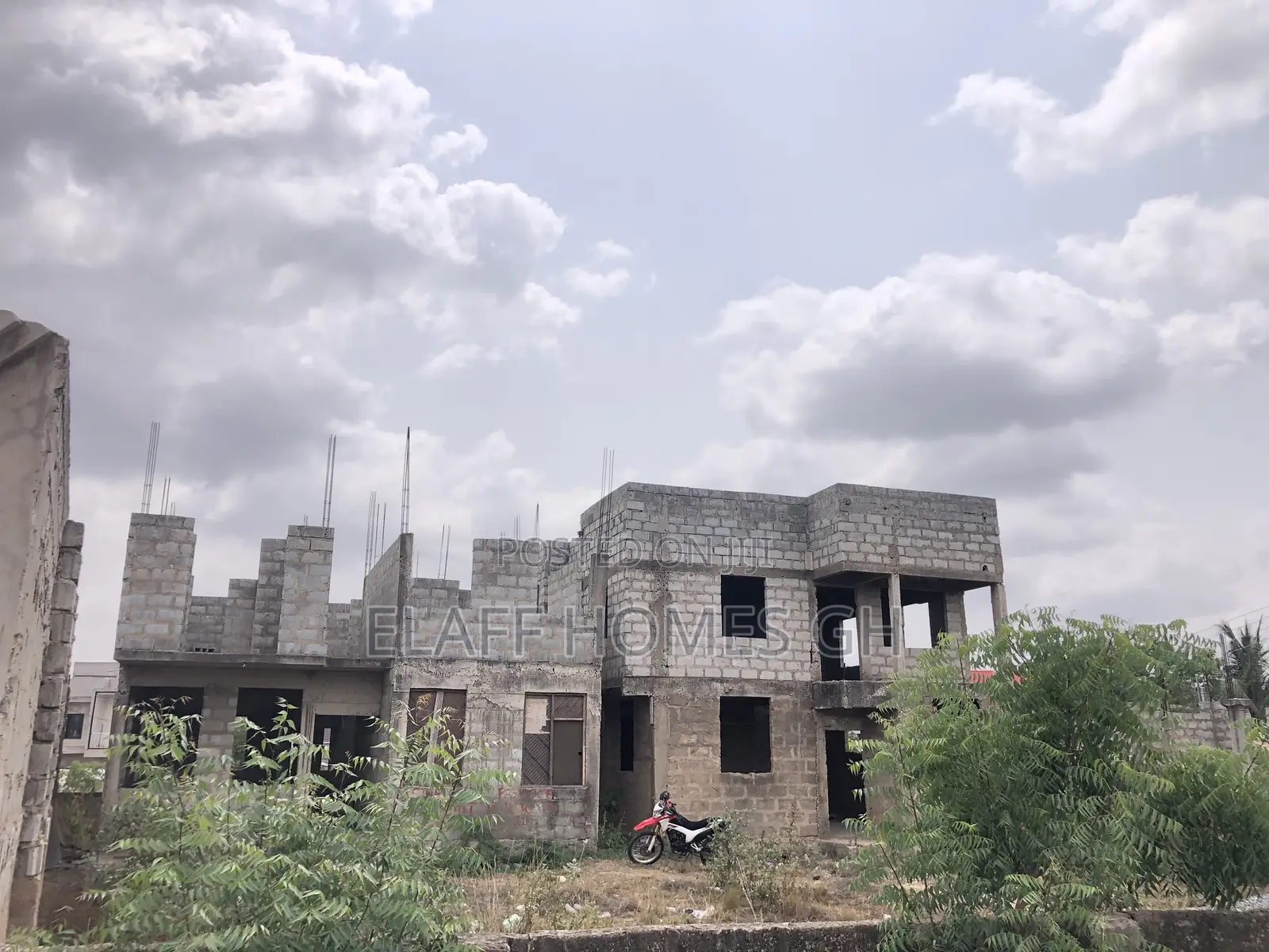 4bdrm Duplex in Elaffhomesgh, East Legon for sale