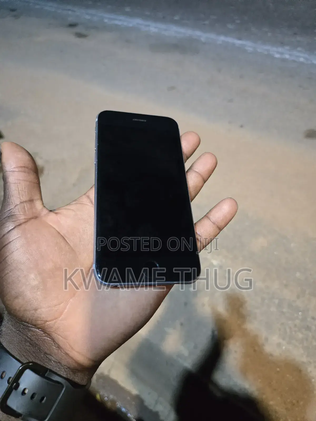 New Apple iPhone 6s 32 GB Silver