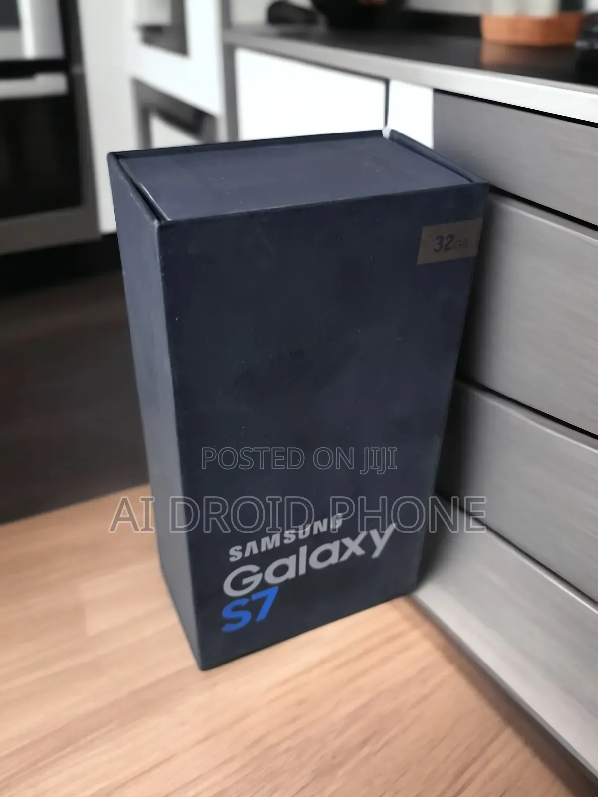 New Samsung Galaxy S7 32 GB Gold