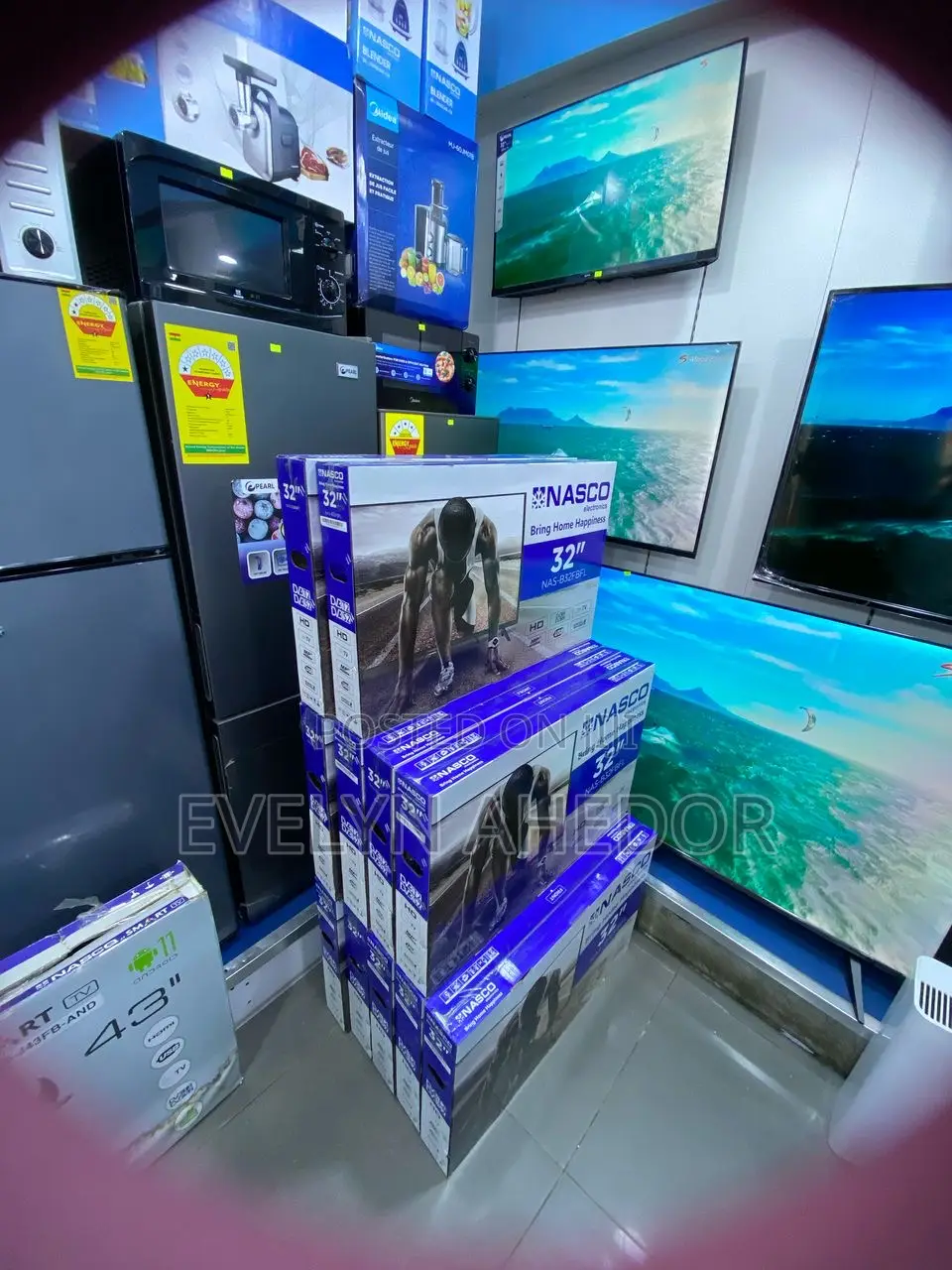 Nasco 32 Inches Digital Satellite Tv With Wall Mount Availab