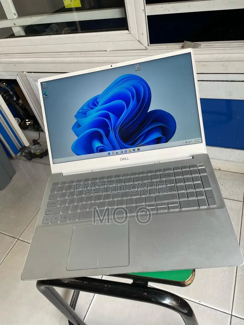 Laptop Dell Inspiron 15 8GB Intel Core I5 SSD 256GB