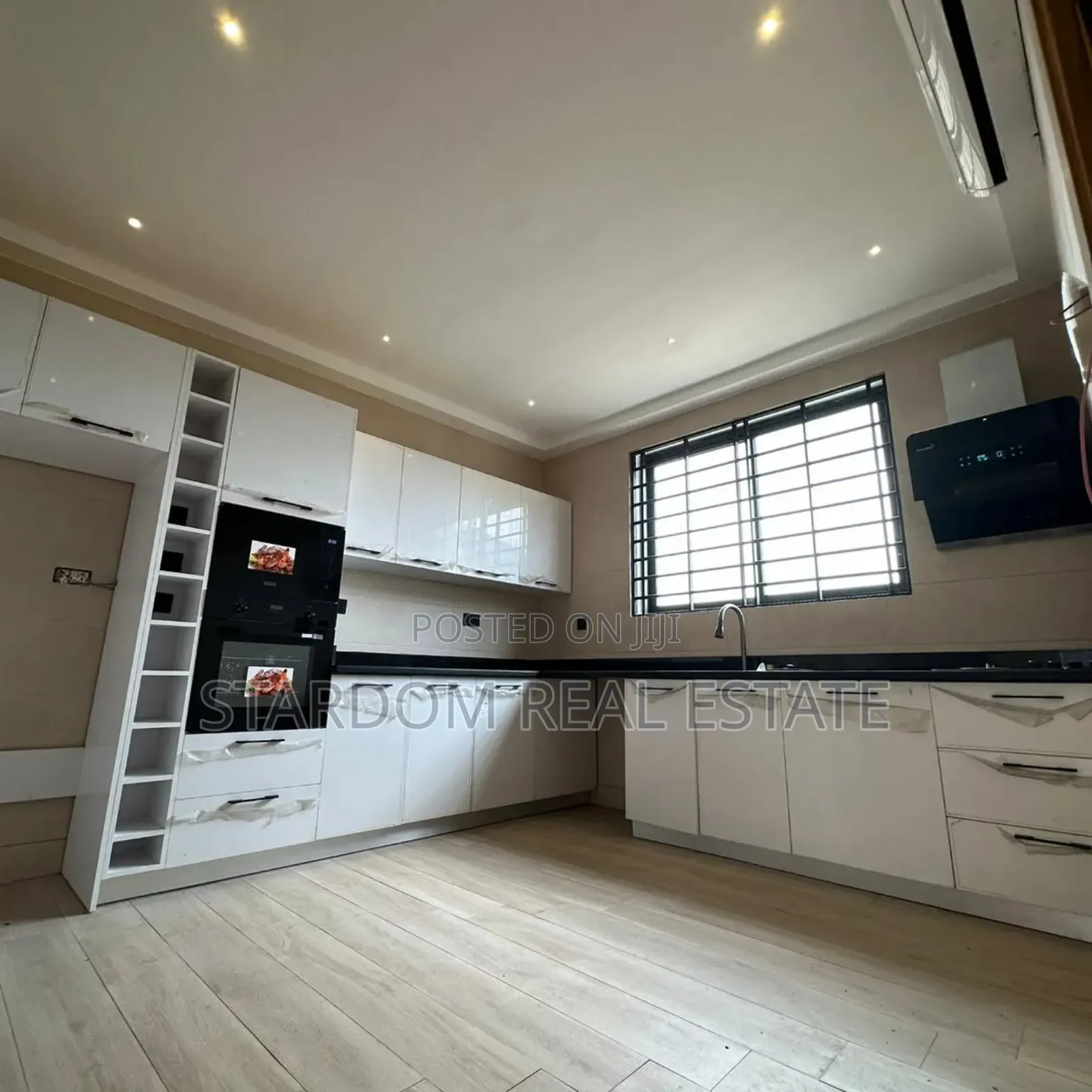 2bdrm Apartment in Lake Side Estate for rent