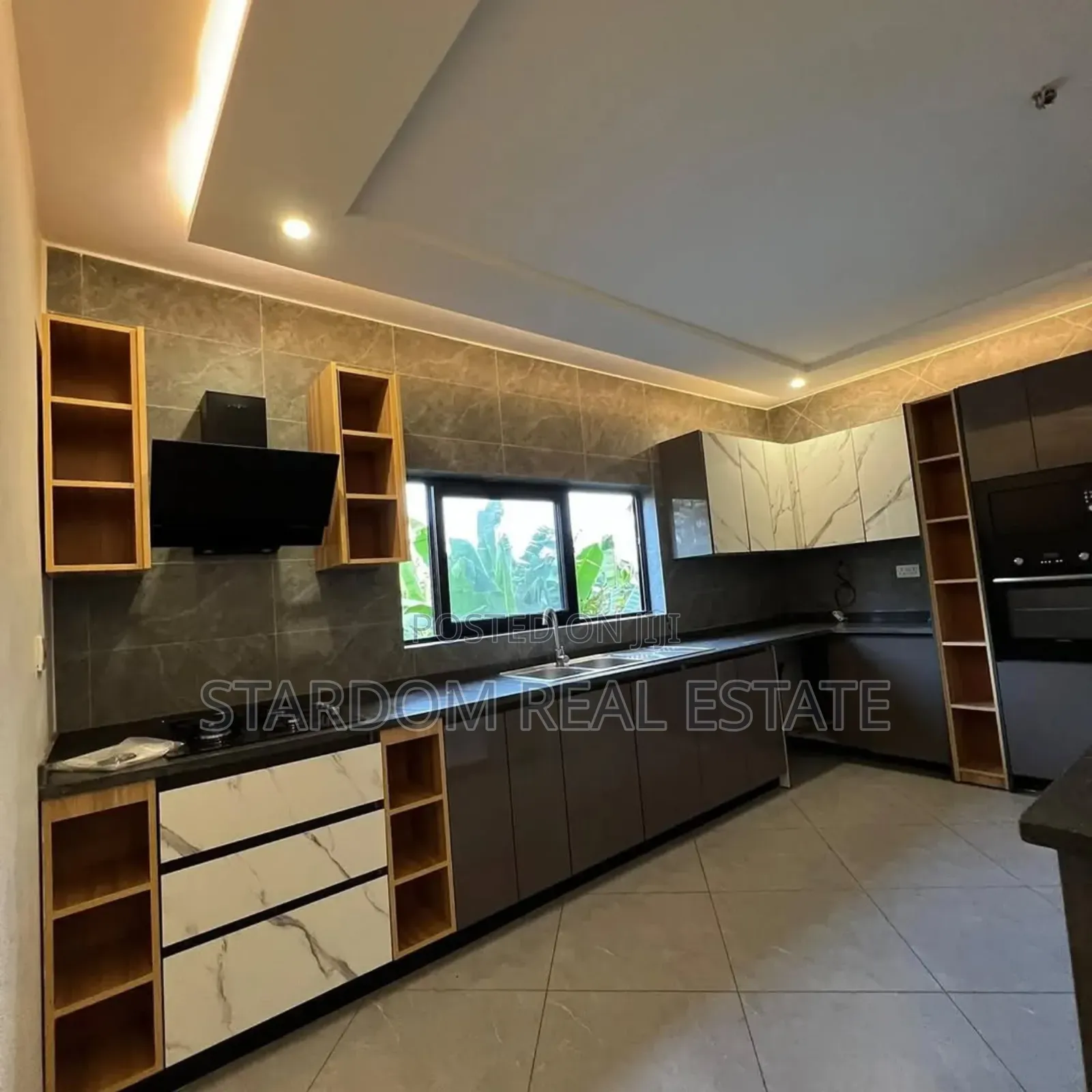 2bdrm Apartment in Adjiriganor for rent
