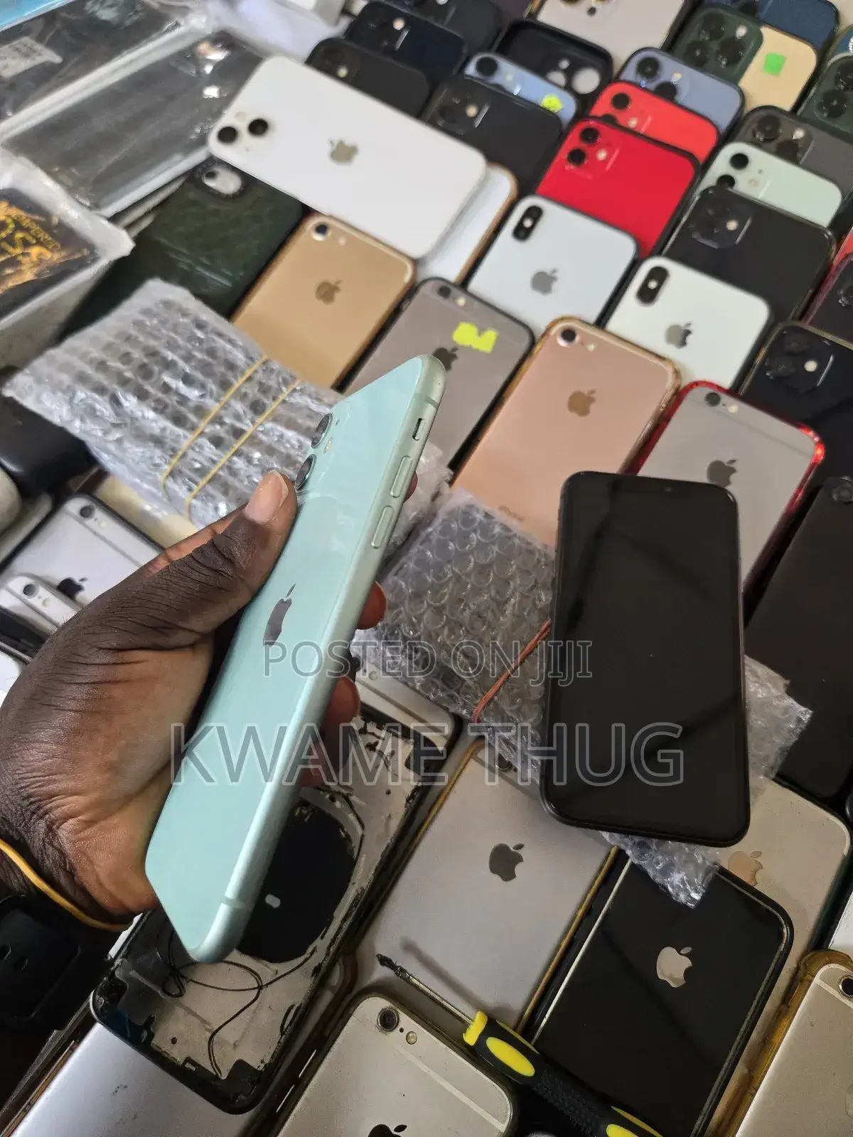 New Apple iPhone 11 64 GB Blue