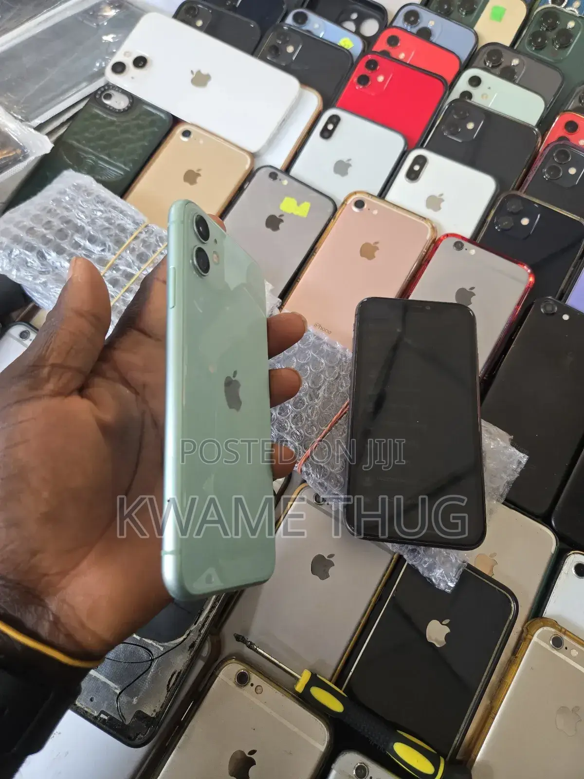 New Apple iPhone 11 64 GB Blue