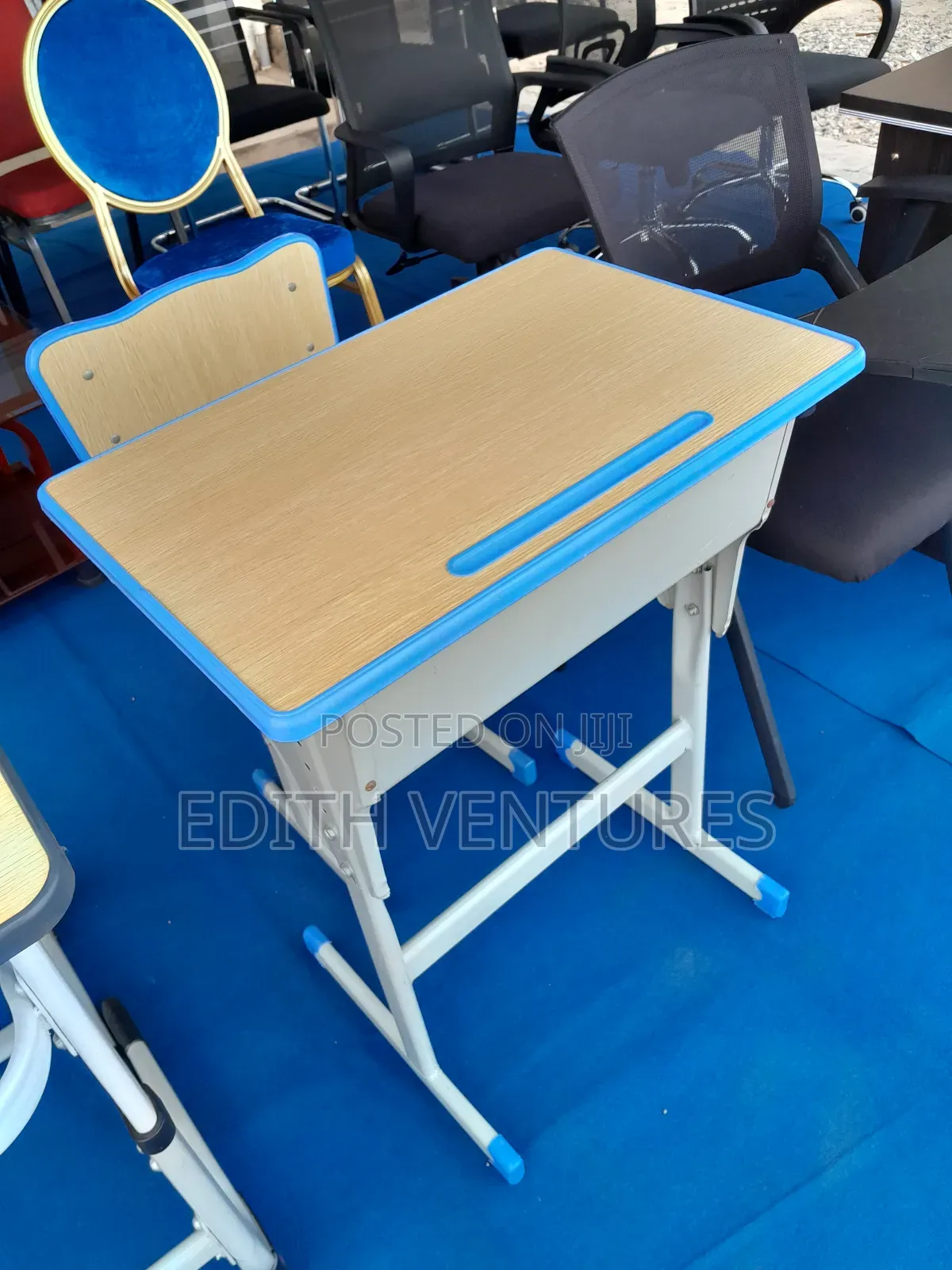 Metallic Legs Study Desk