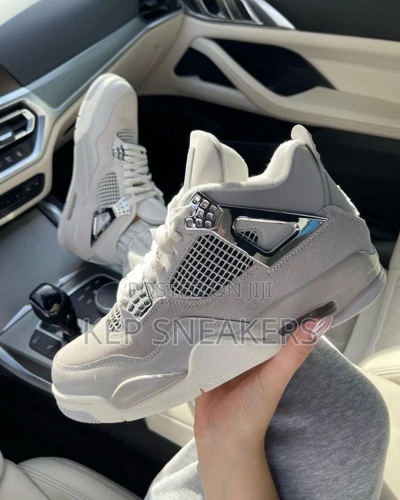 Air Jordan 4 “Frozen Moments”