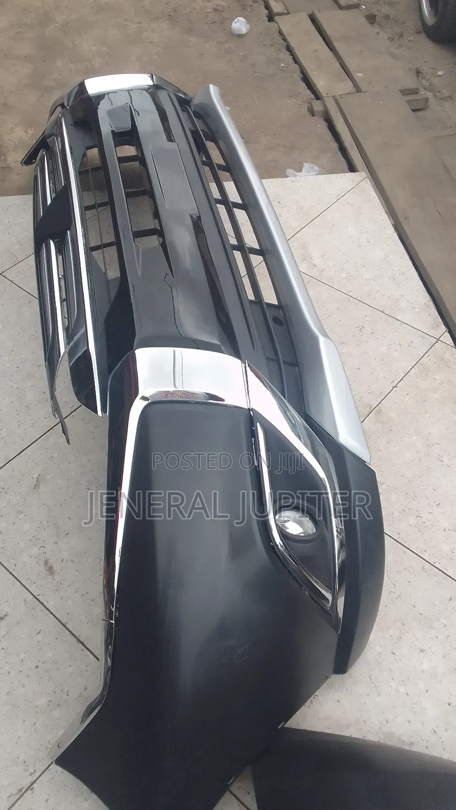 Mitsubishi Outlander 2016-2019 Complete Front Bumper.