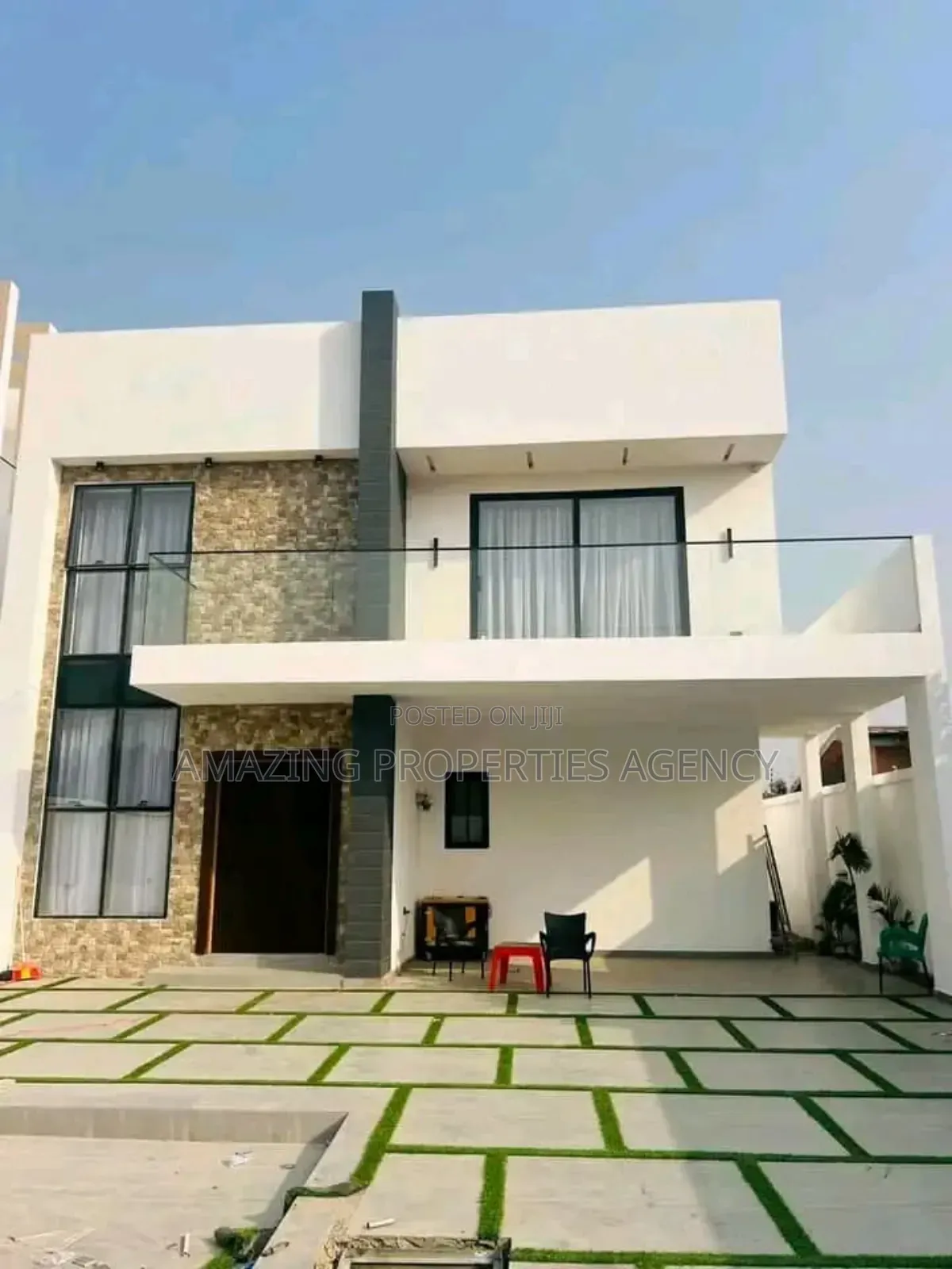 4bdrm House in Ashaley Botwe for sale