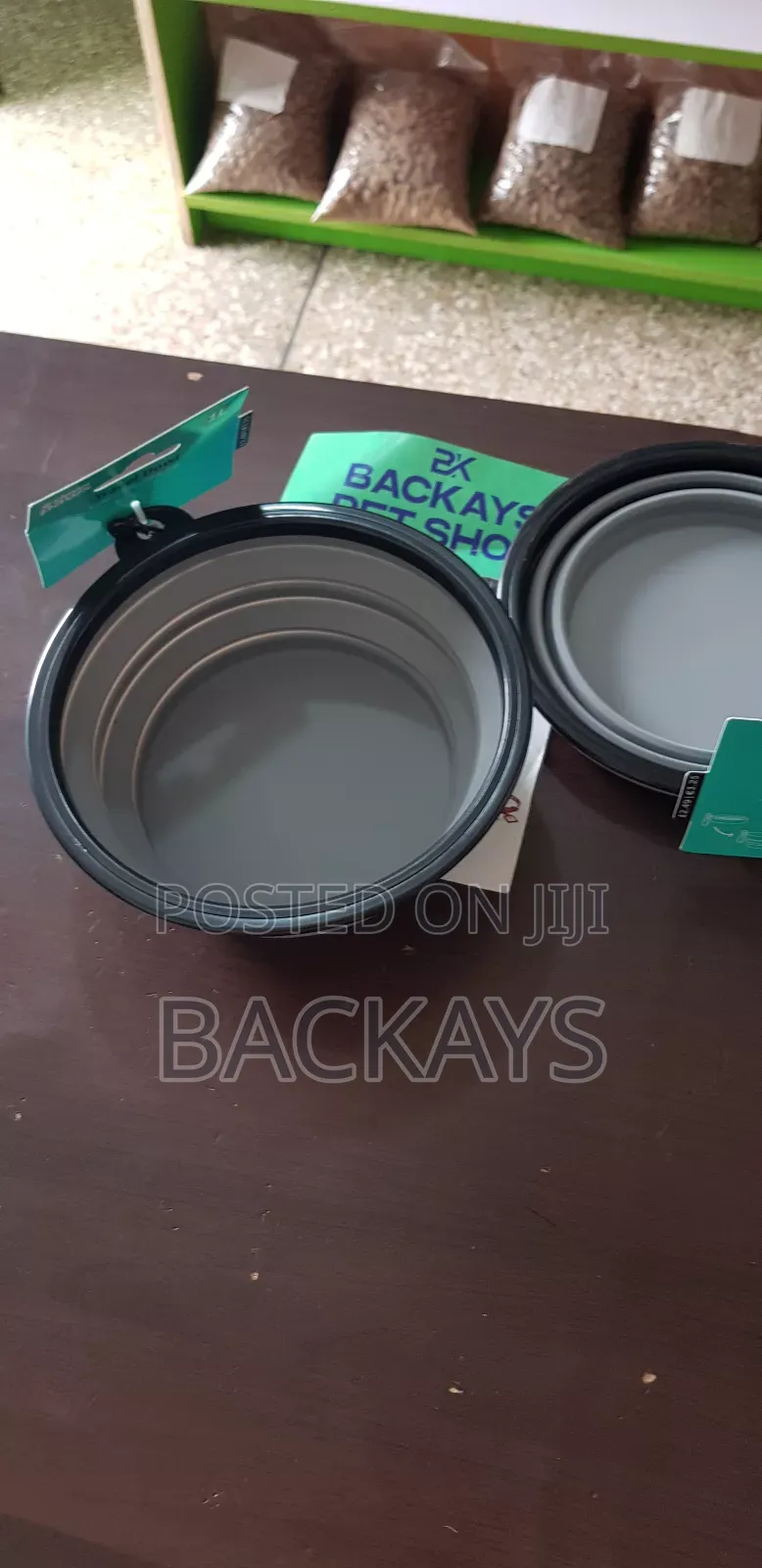 Foldable Travelling Dog Feeding Bowl
