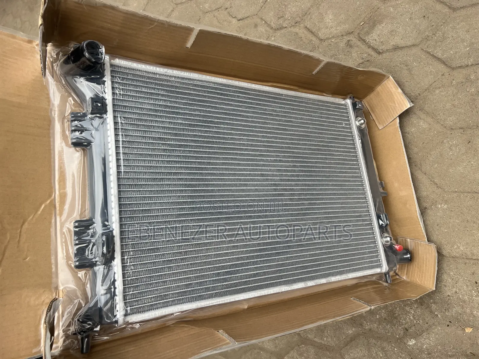 Elantra 2012 Water Tank