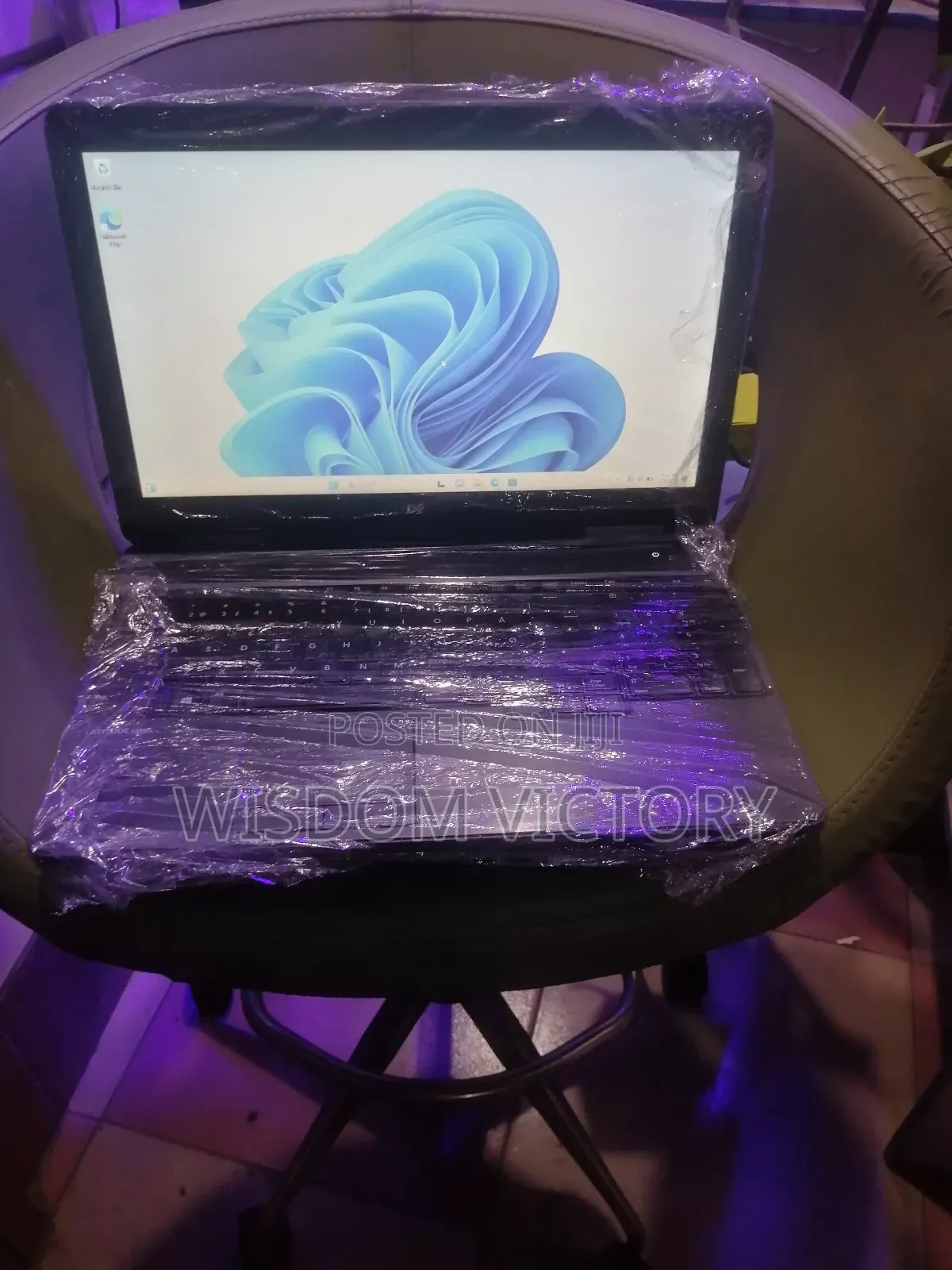 New Laptop Dell Latitude 7400 8GB Intel Core i5 HDD 320GB