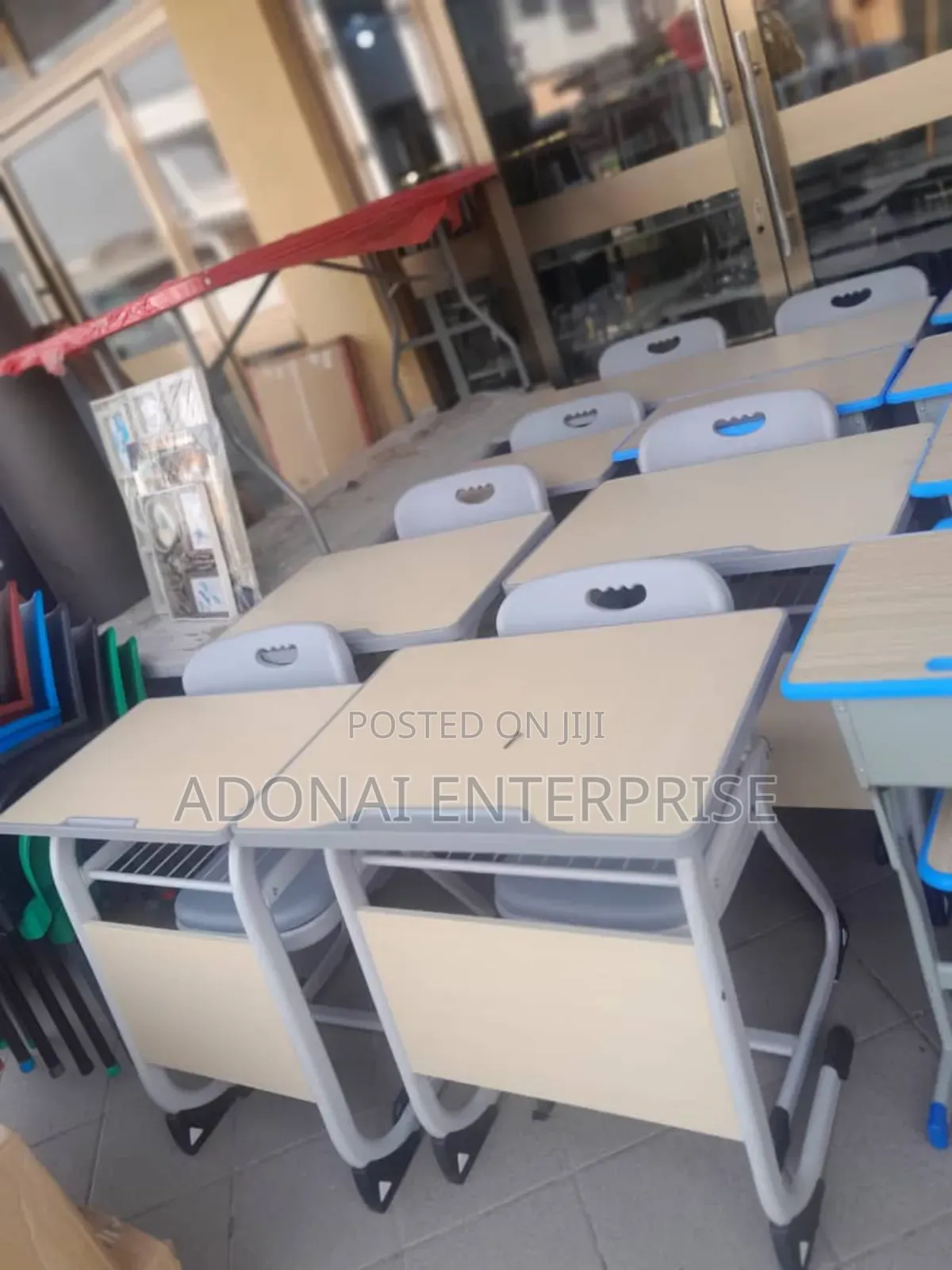 Modern Student Desk With Beautiful Design