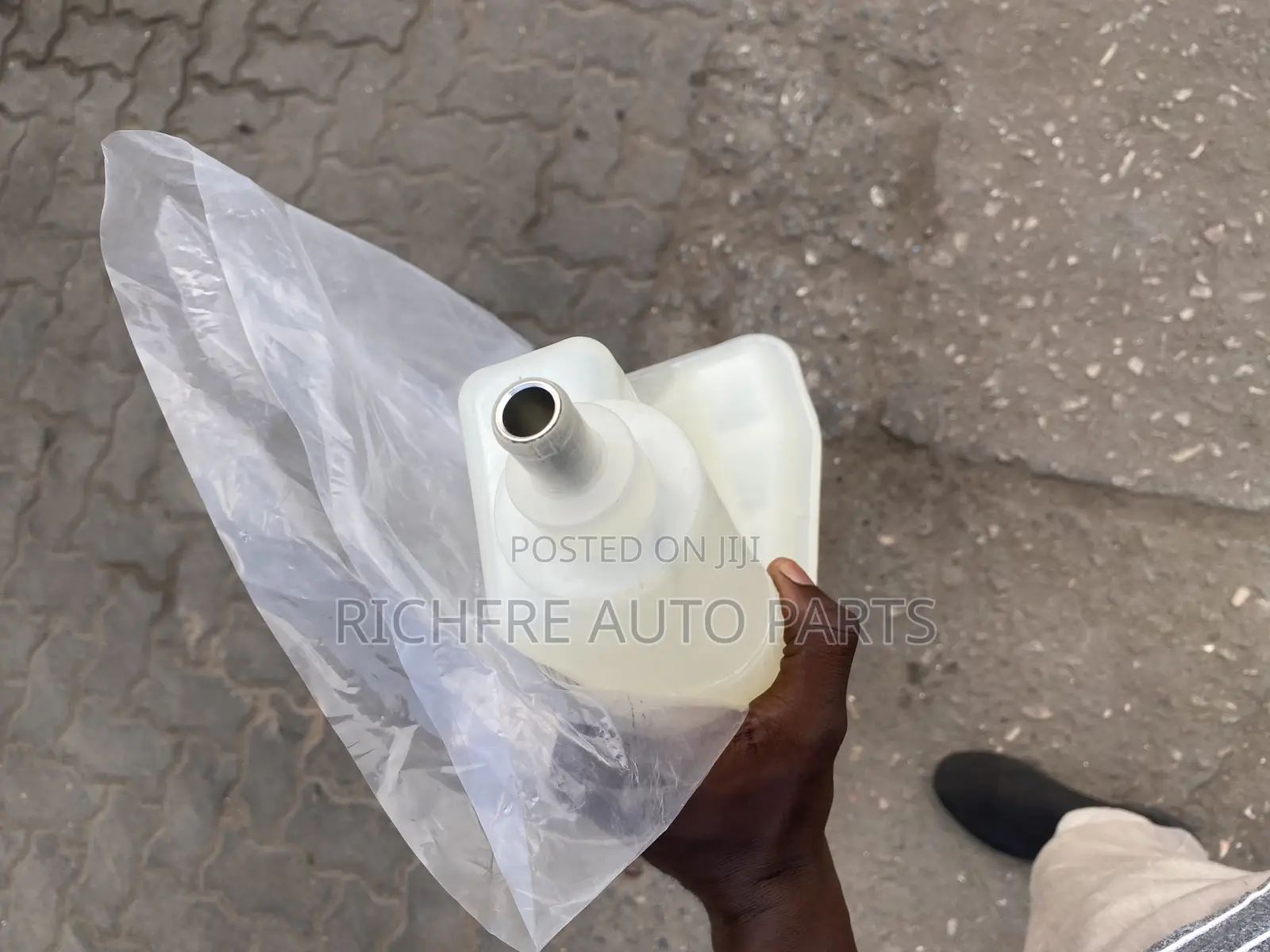 Toyota Hilux 2008-2010 Reservior
